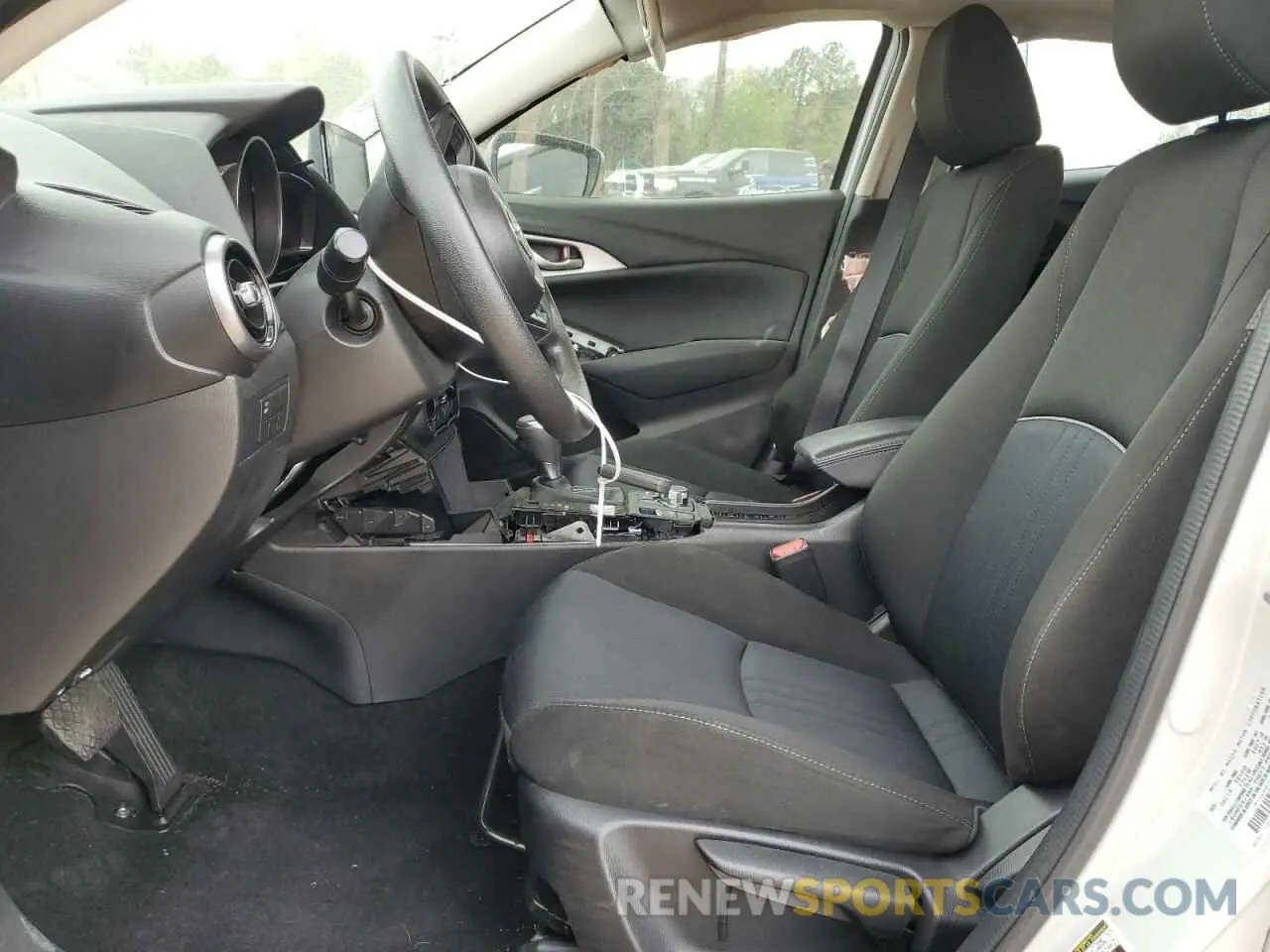 7 Фотография поврежденного автомобиля JM1DKDB7XK1454654 MAZDA CX-3 2019