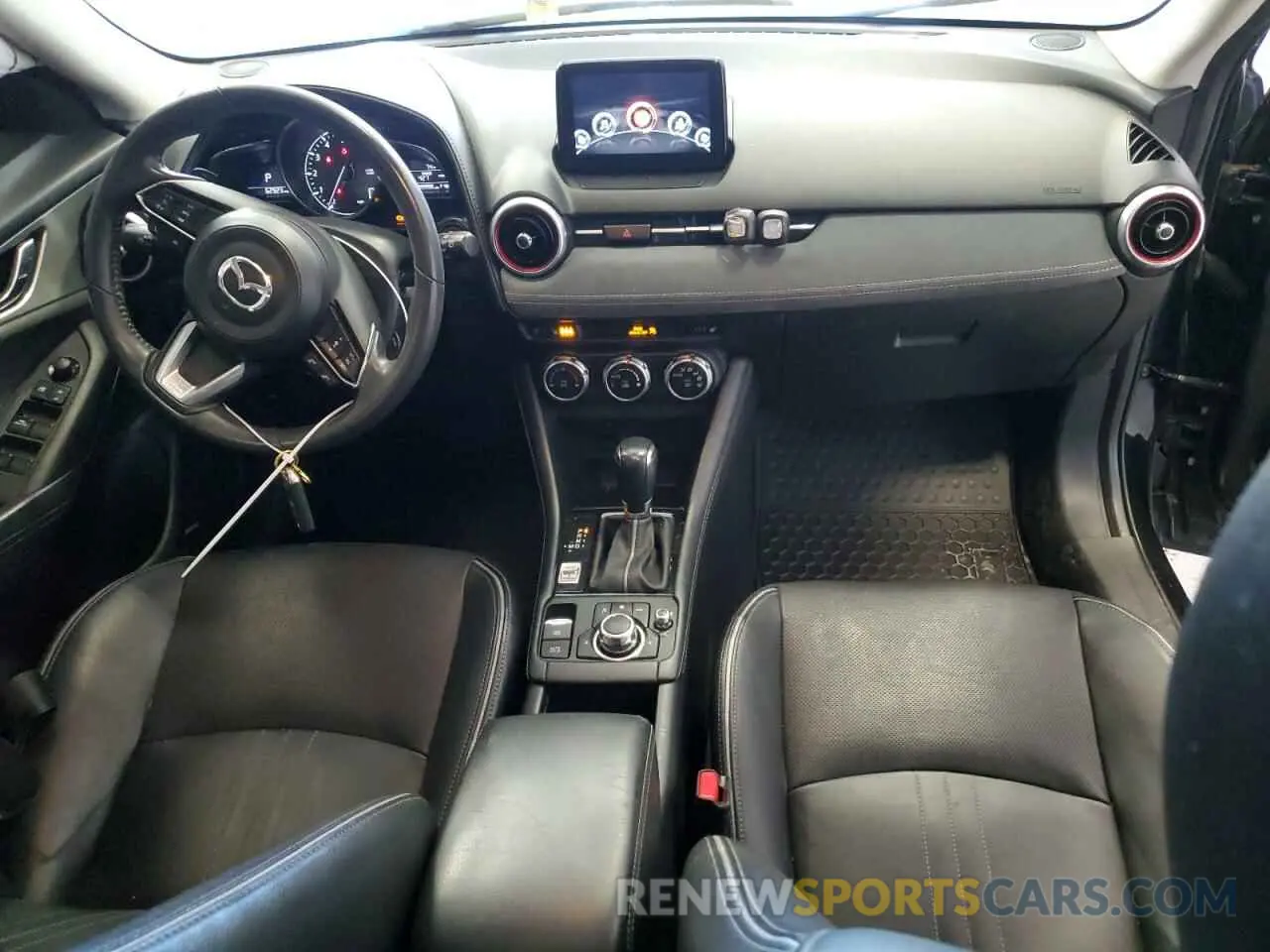 8 Photograph of a damaged car JM1DKDD72K1401203 MAZDA CX-3 2019