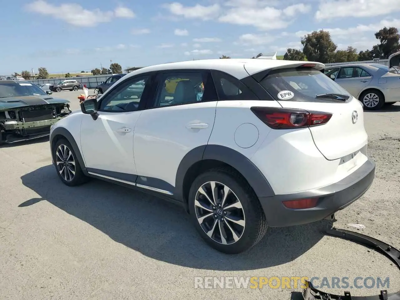2 Фотография поврежденного автомобиля JM1DKDD76K0436980 MAZDA CX-3 2019