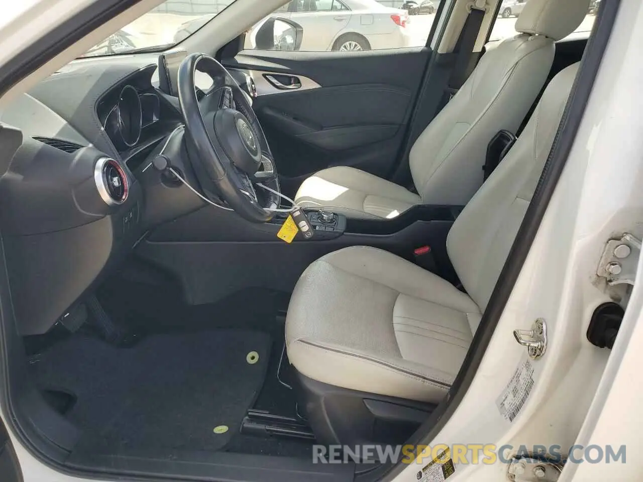 7 Фотография поврежденного автомобиля JM1DKDD76K0436980 MAZDA CX-3 2019