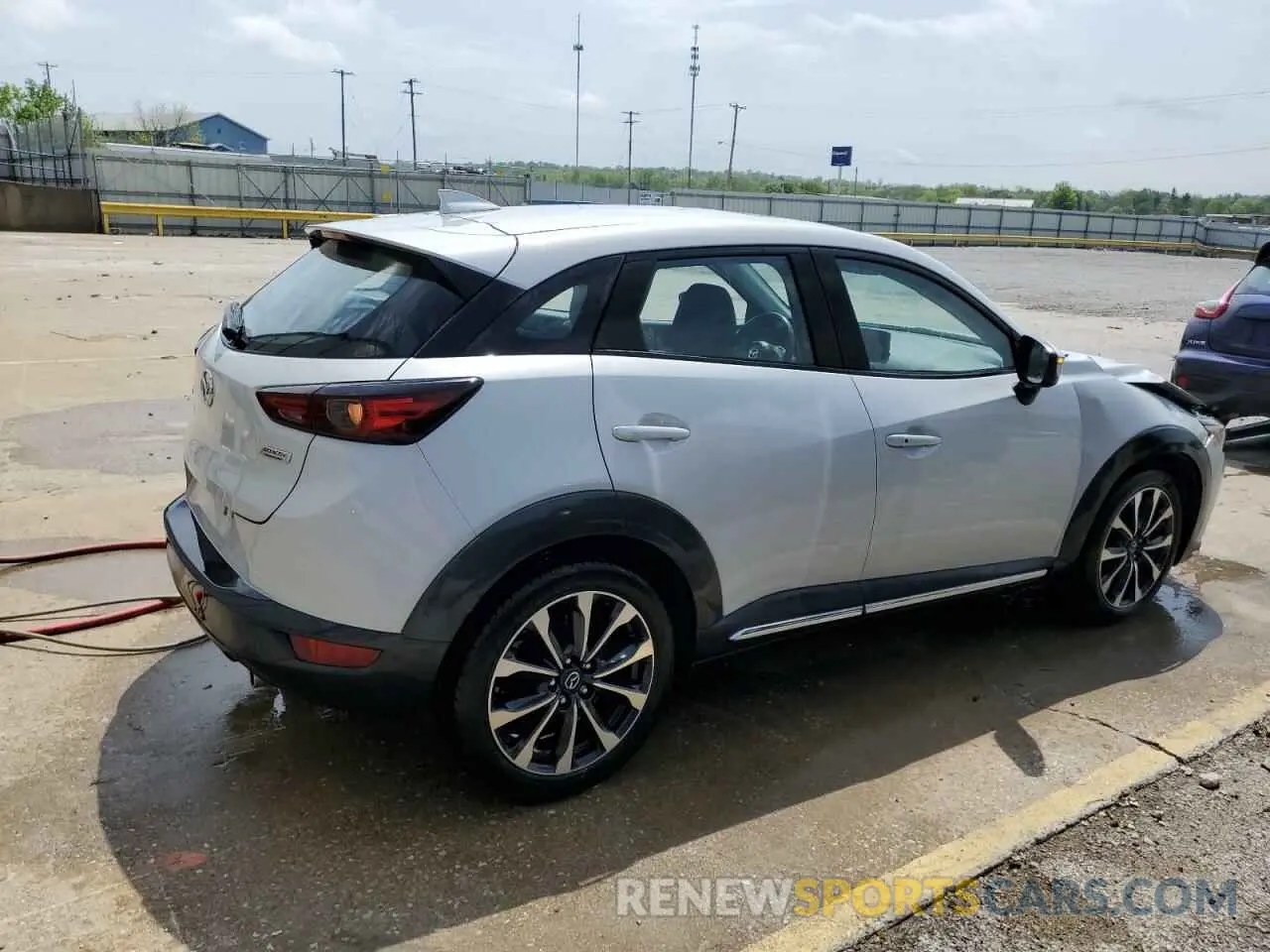 3 Фотография поврежденного автомобиля JM1DKDD78K0402295 MAZDA CX-3 2019