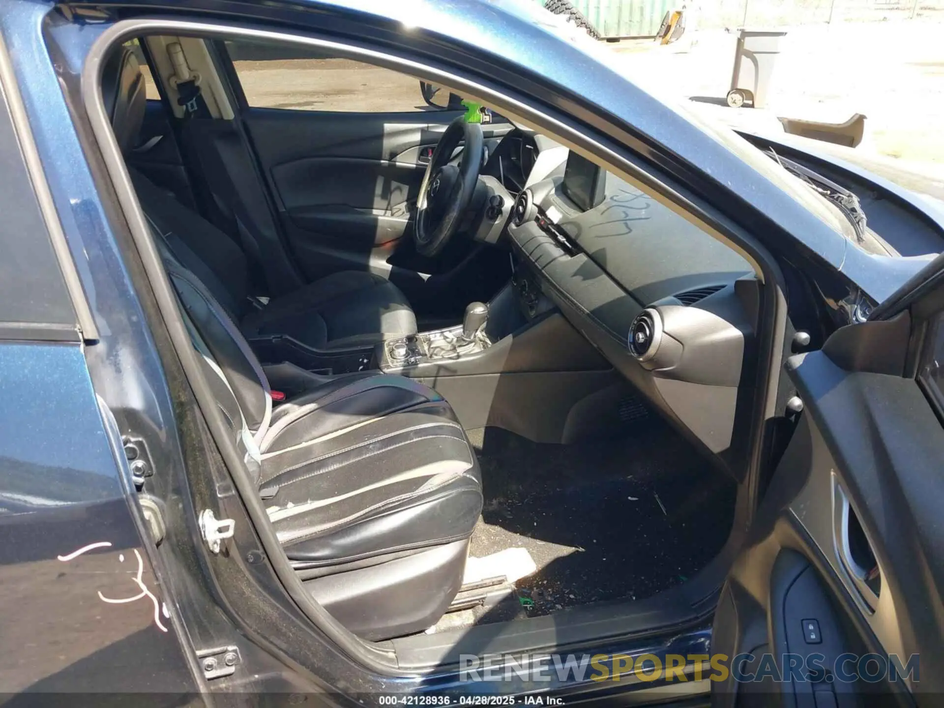 5 Фотография поврежденного автомобиля JM1DKFB70K1451421 MAZDA CX-3 2019