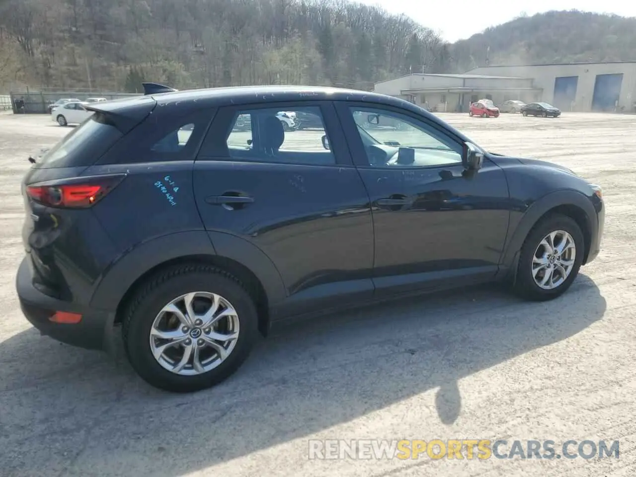 3 Photograph of a damaged car JM1DKFB70K1459566 MAZDA CX-3 2019