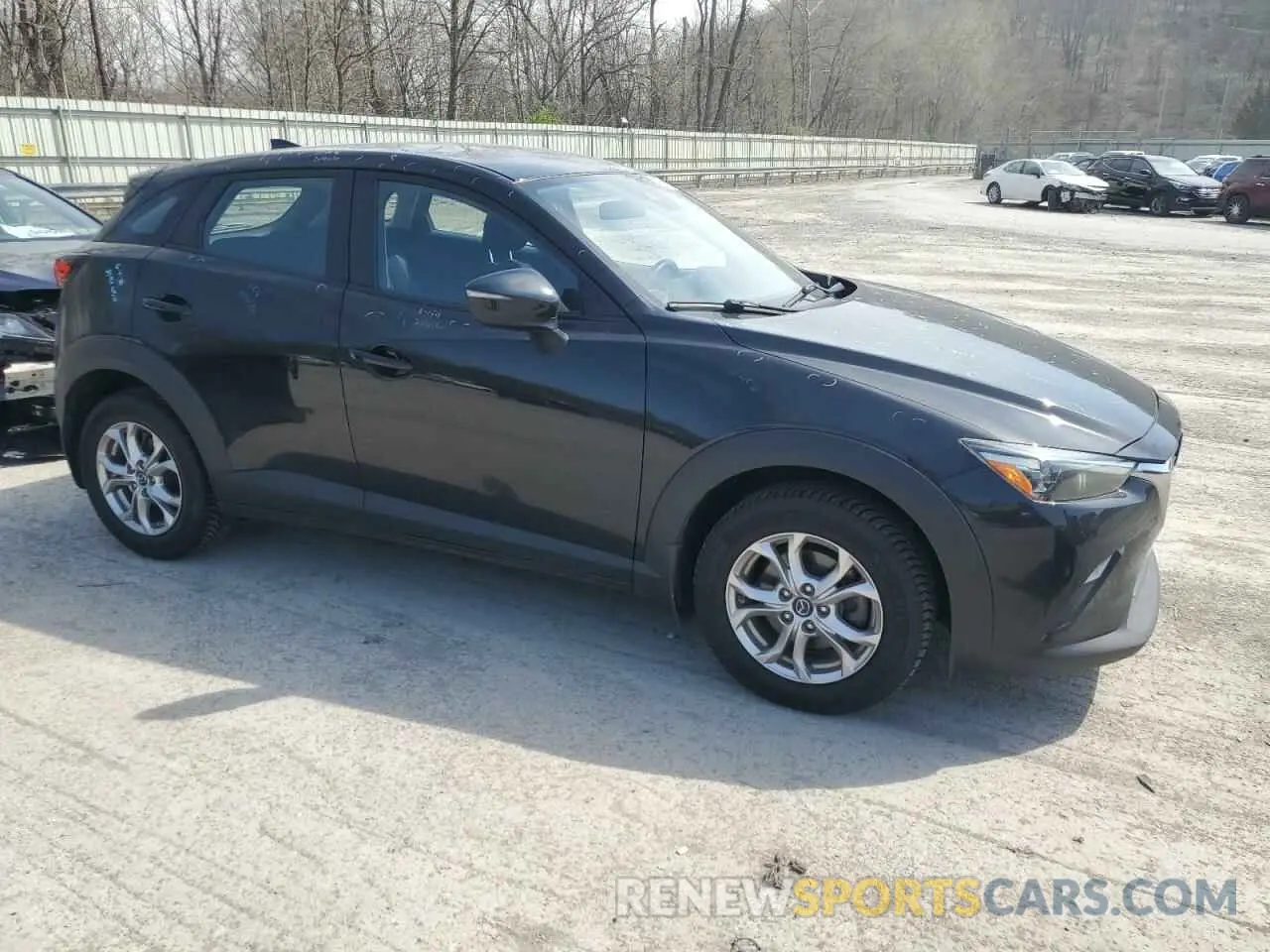 4 Photograph of a damaged car JM1DKFB70K1459566 MAZDA CX-3 2019