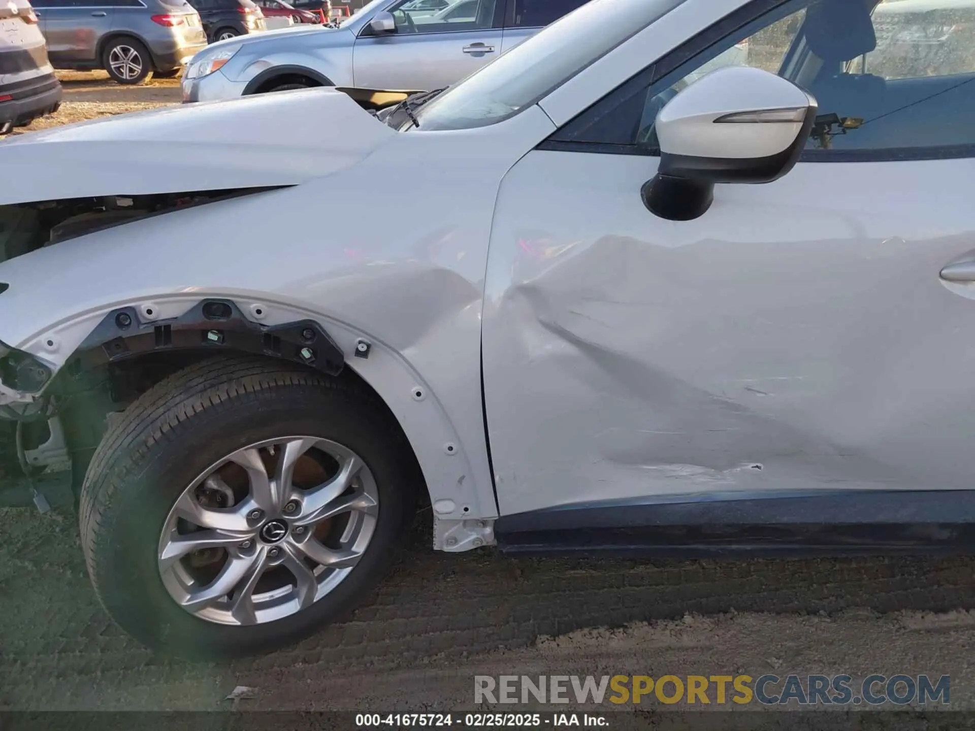 18 Photograph of a damaged car JM1DKFB73K0443125 MAZDA CX-3 2019