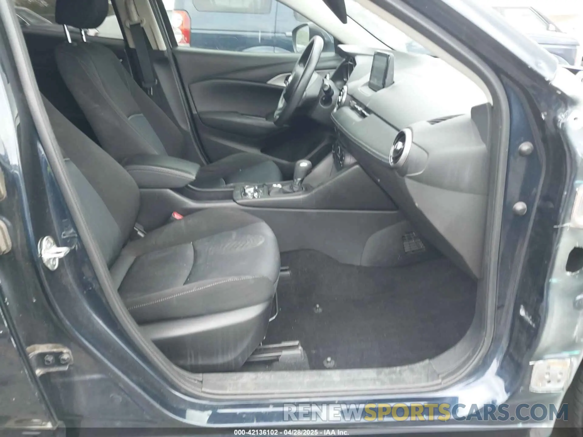 5 Photograph of a damaged car JM1DKFB74K0413034 MAZDA CX-3 2019