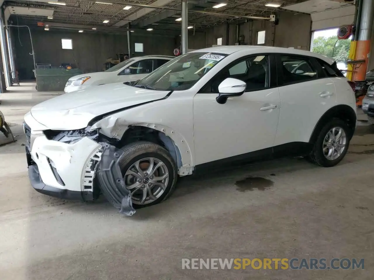 1 Фотография поврежденного автомобиля JM1DKFB75K0449217 MAZDA CX-3 2019