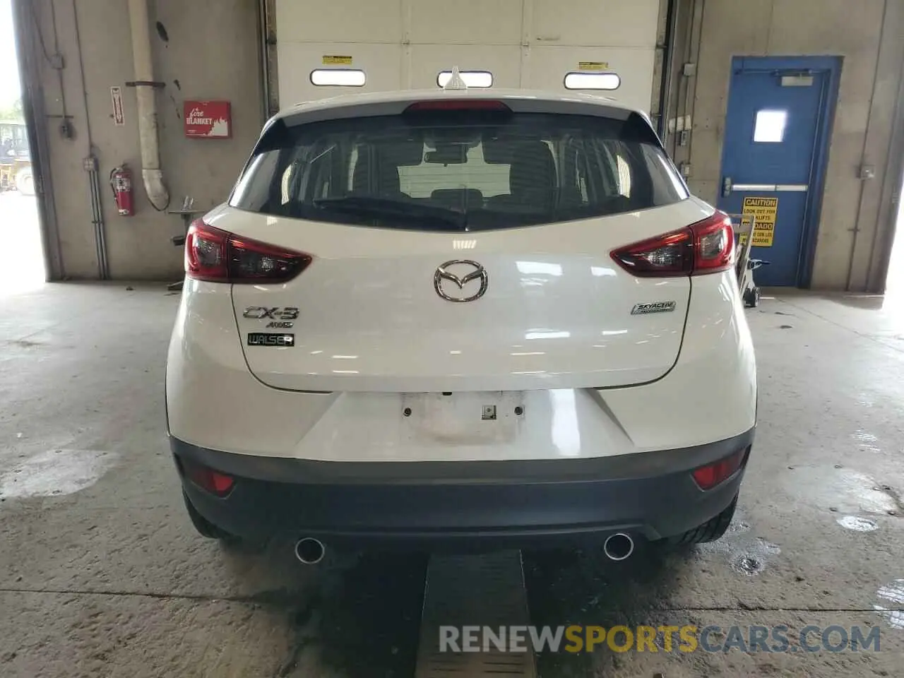 6 Фотография поврежденного автомобиля JM1DKFB75K0449217 MAZDA CX-3 2019