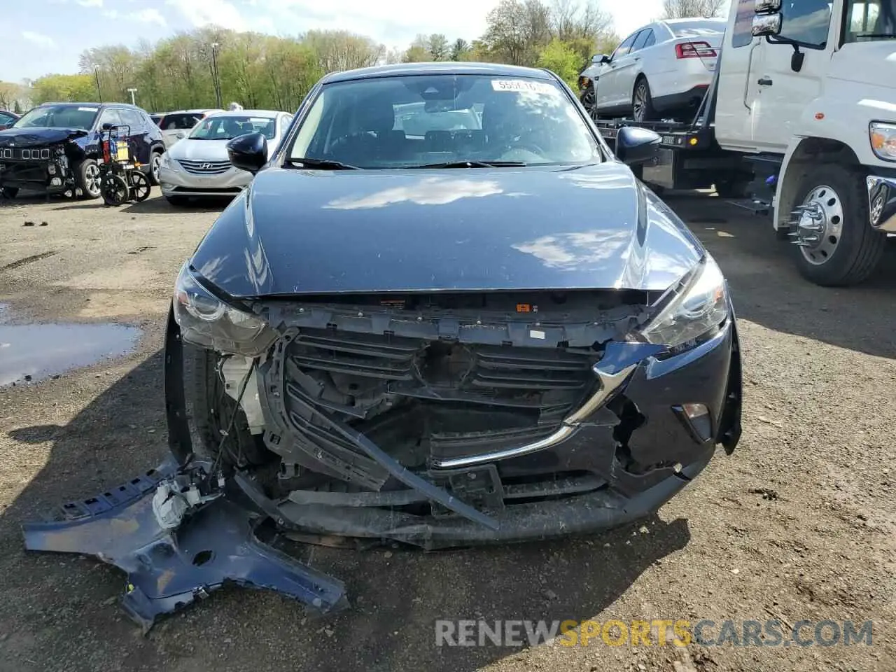 5 Photograph of a damaged car JM1DKFB78K0420620 MAZDA CX-3 2019
