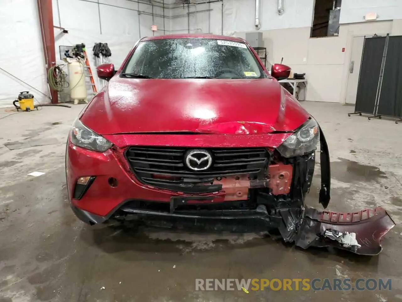 5 Photograph of a damaged car JM1DKFB7XK0404788 MAZDA CX-3 2019
