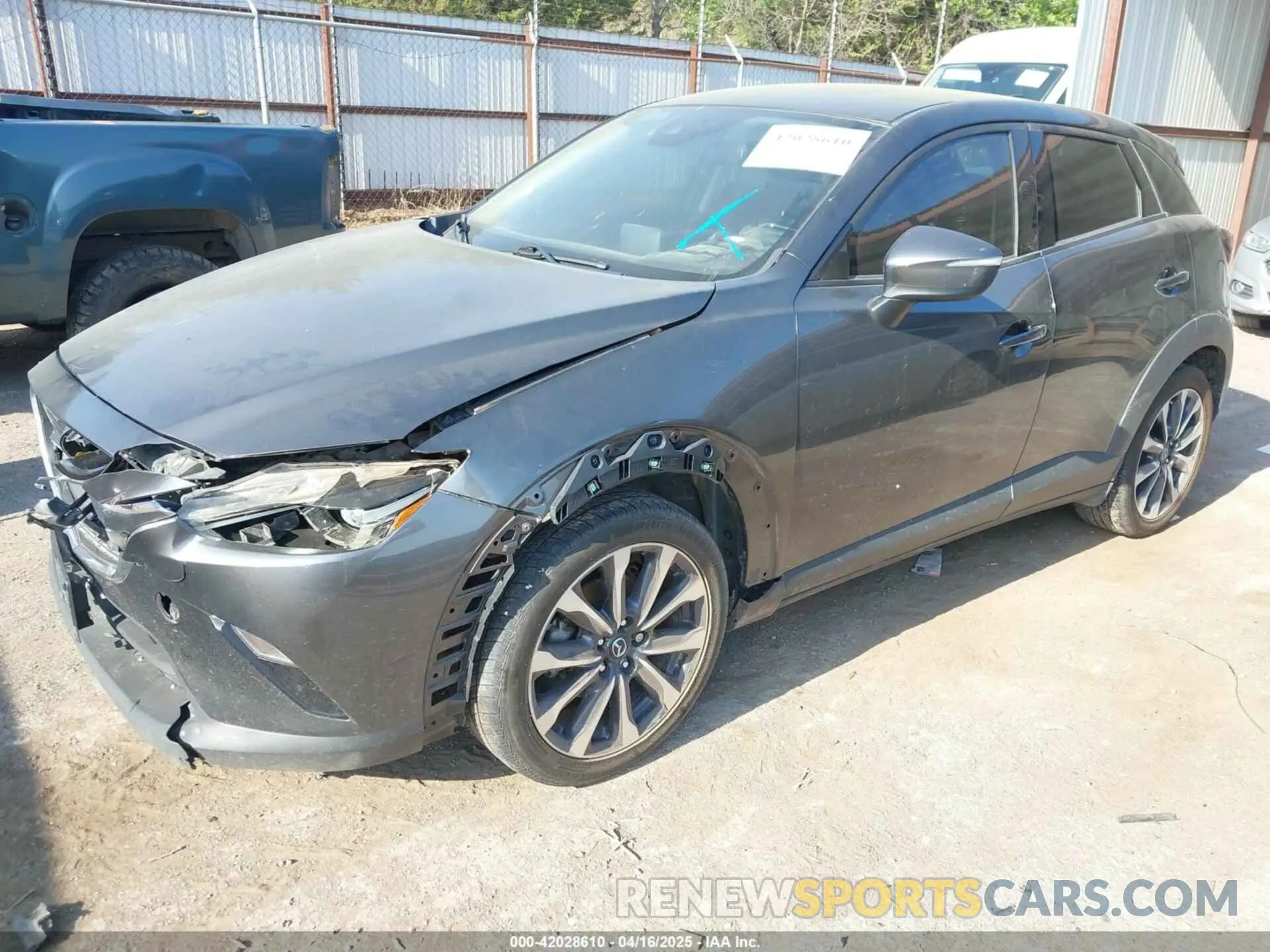 2 Фотография поврежденного автомобиля JM1DKFC70K0445901 MAZDA CX-3 2019