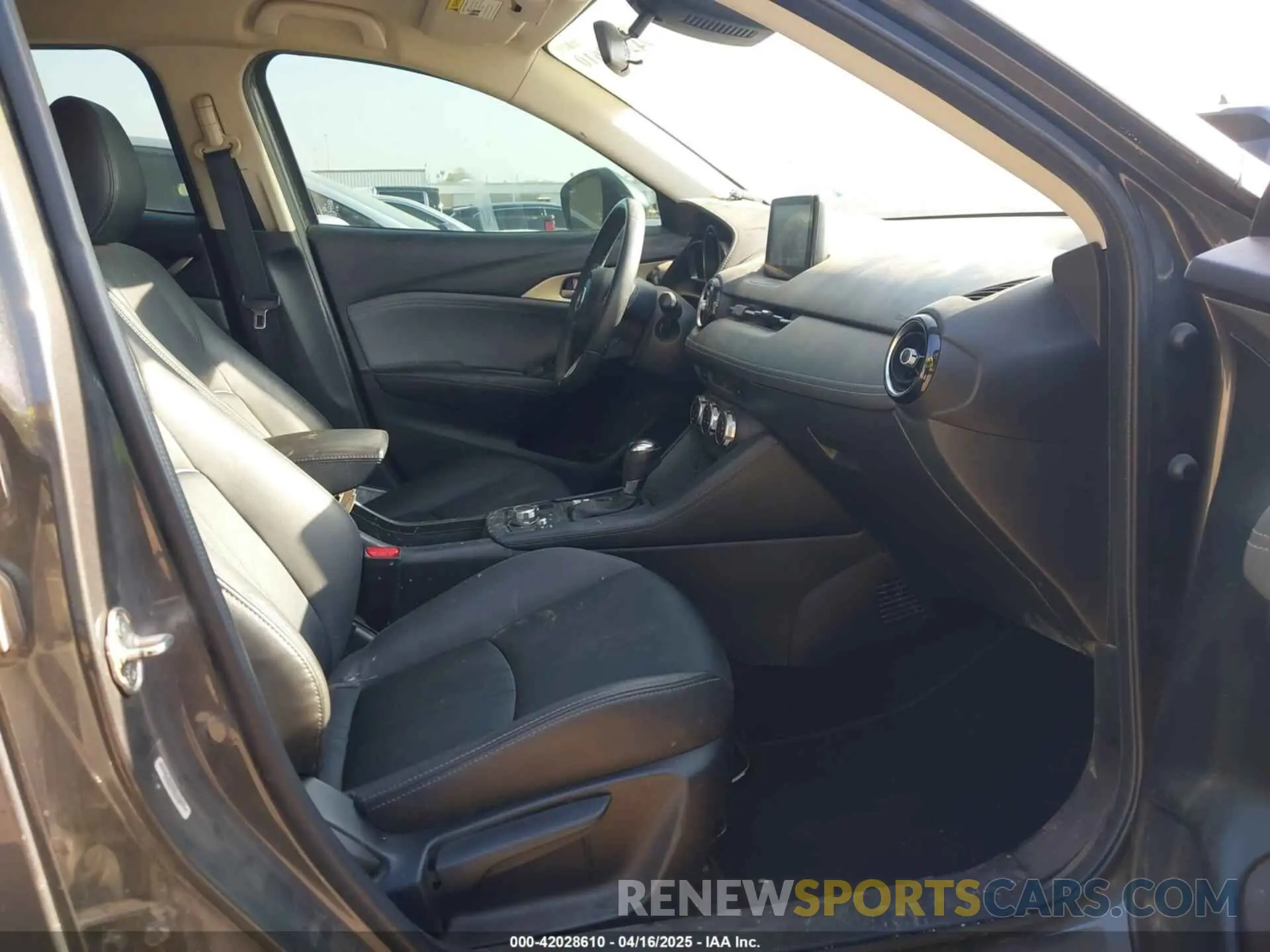 5 Фотография поврежденного автомобиля JM1DKFC70K0445901 MAZDA CX-3 2019