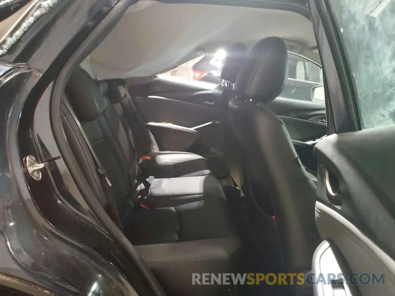 10 Photograph of a damaged car JM1DKFC72K1409055 MAZDA CX-3 2019