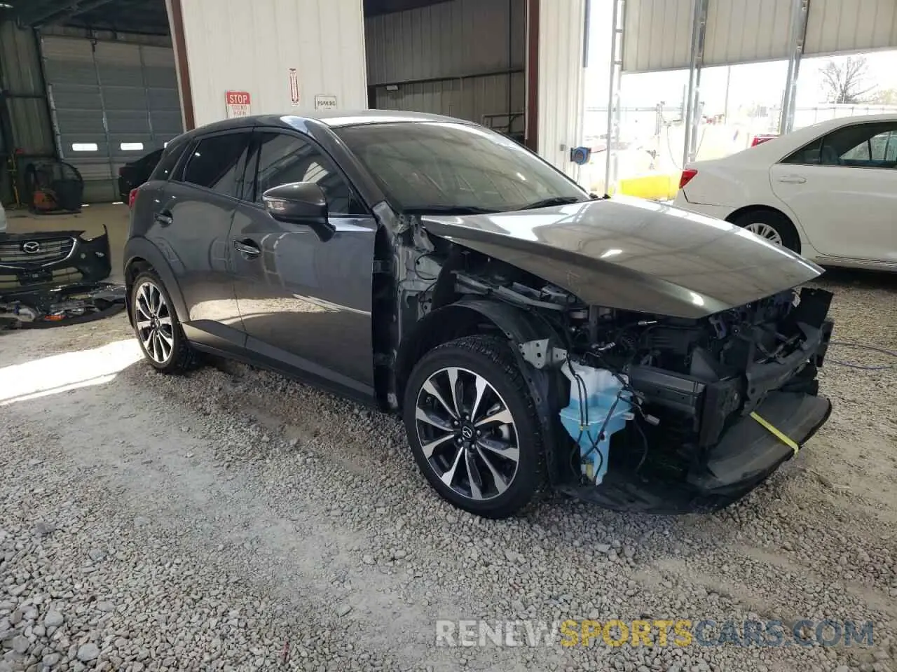 4 Photograph of a damaged car JM1DKFC75K1439294 MAZDA CX-3 2019