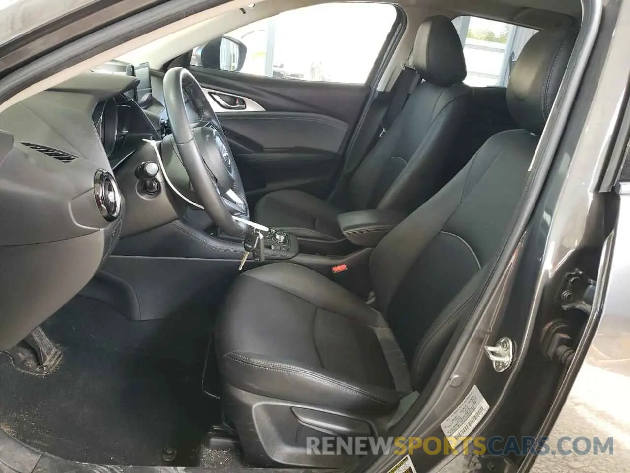 7 Photograph of a damaged car JM1DKFC75K1439294 MAZDA CX-3 2019
