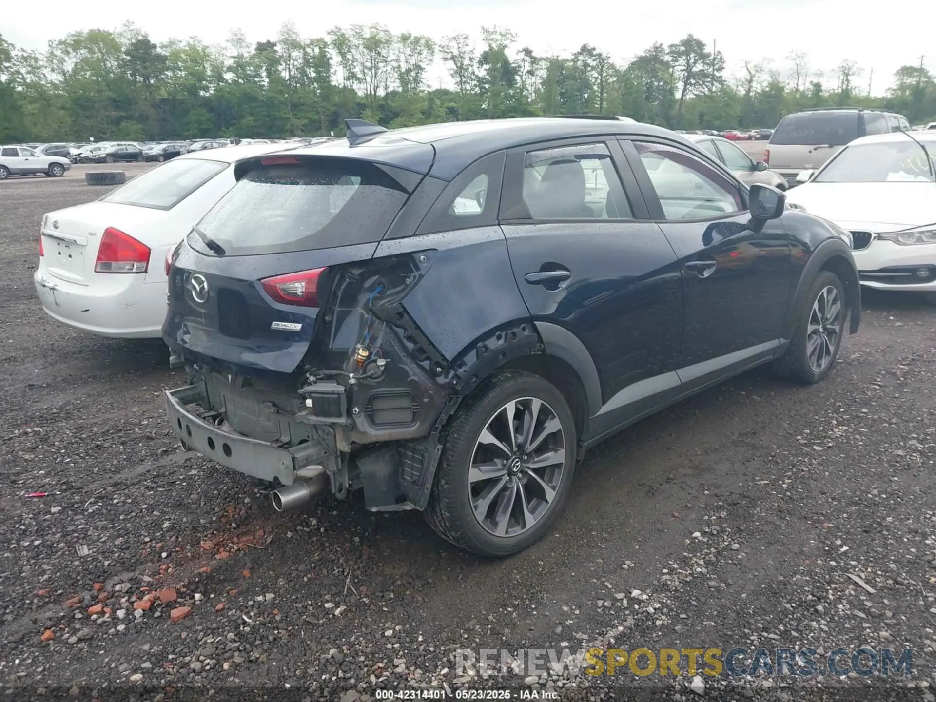 4 Photograph of a damaged car JM1DKFC76K0446440 MAZDA CX-3 2019
