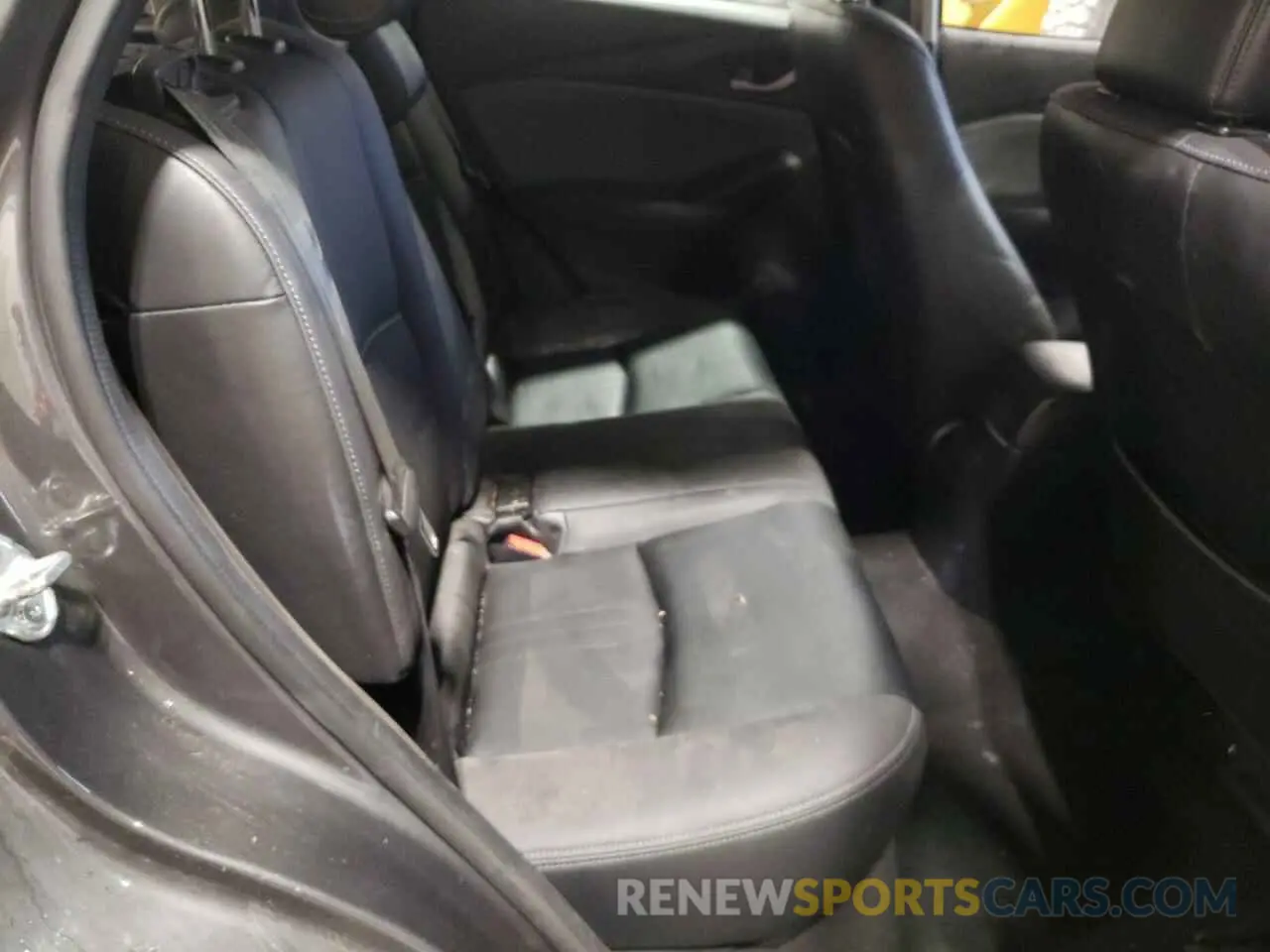 6 Photograph of a damaged car JM1DKFC77K0436383 MAZDA CX-3 2019