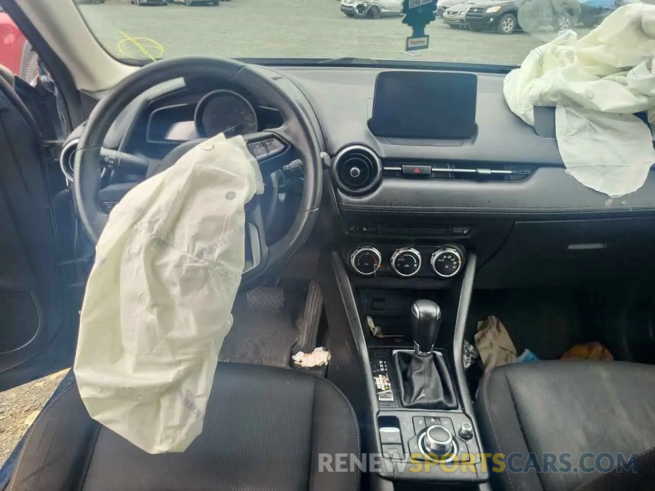 8 Photograph of a damaged car JM1DKFC78K0414606 MAZDA CX-3 2019