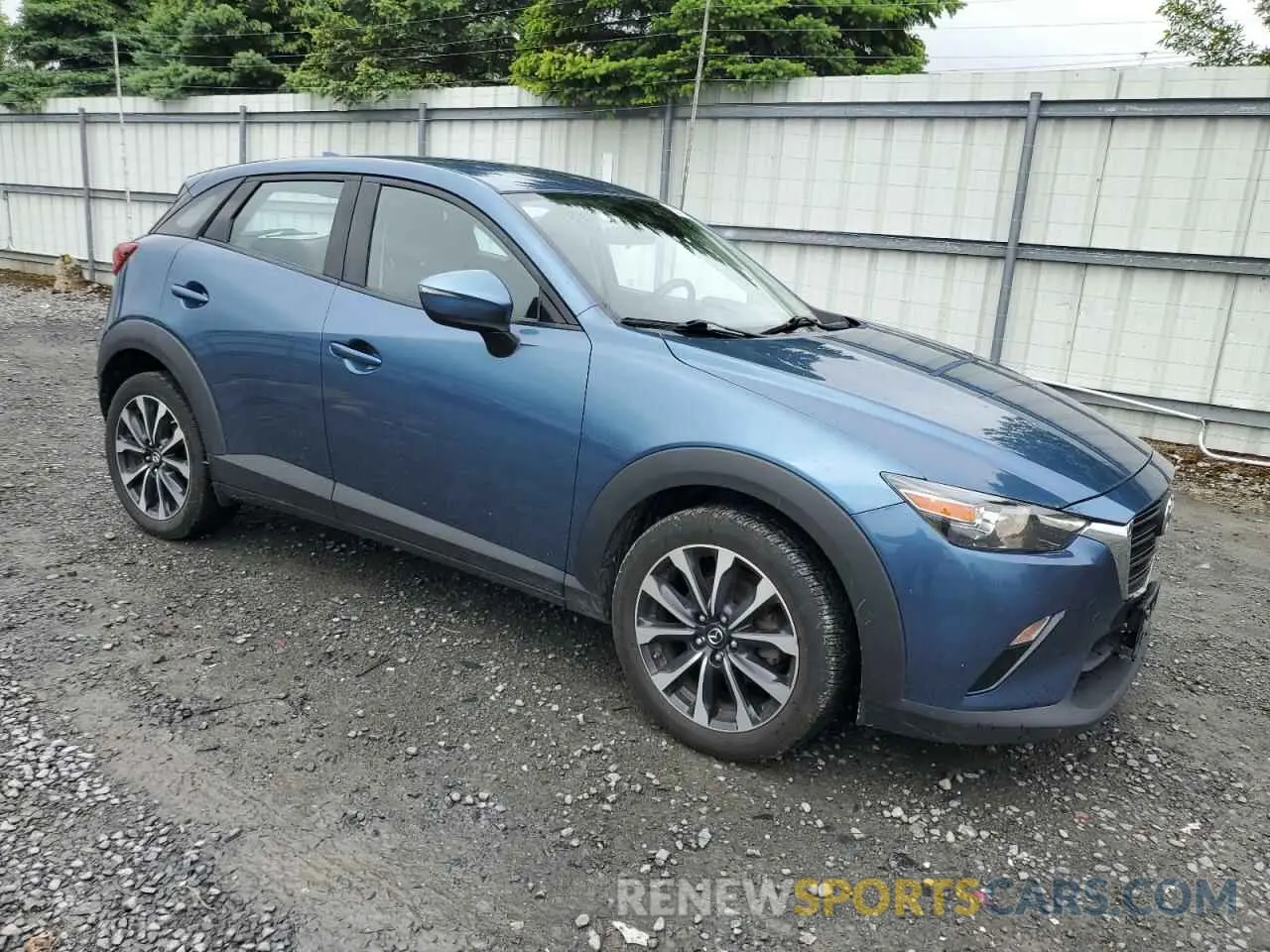 4 Фотография поврежденного автомобиля JM1DKFC7XK1406484 MAZDA CX-3 2019