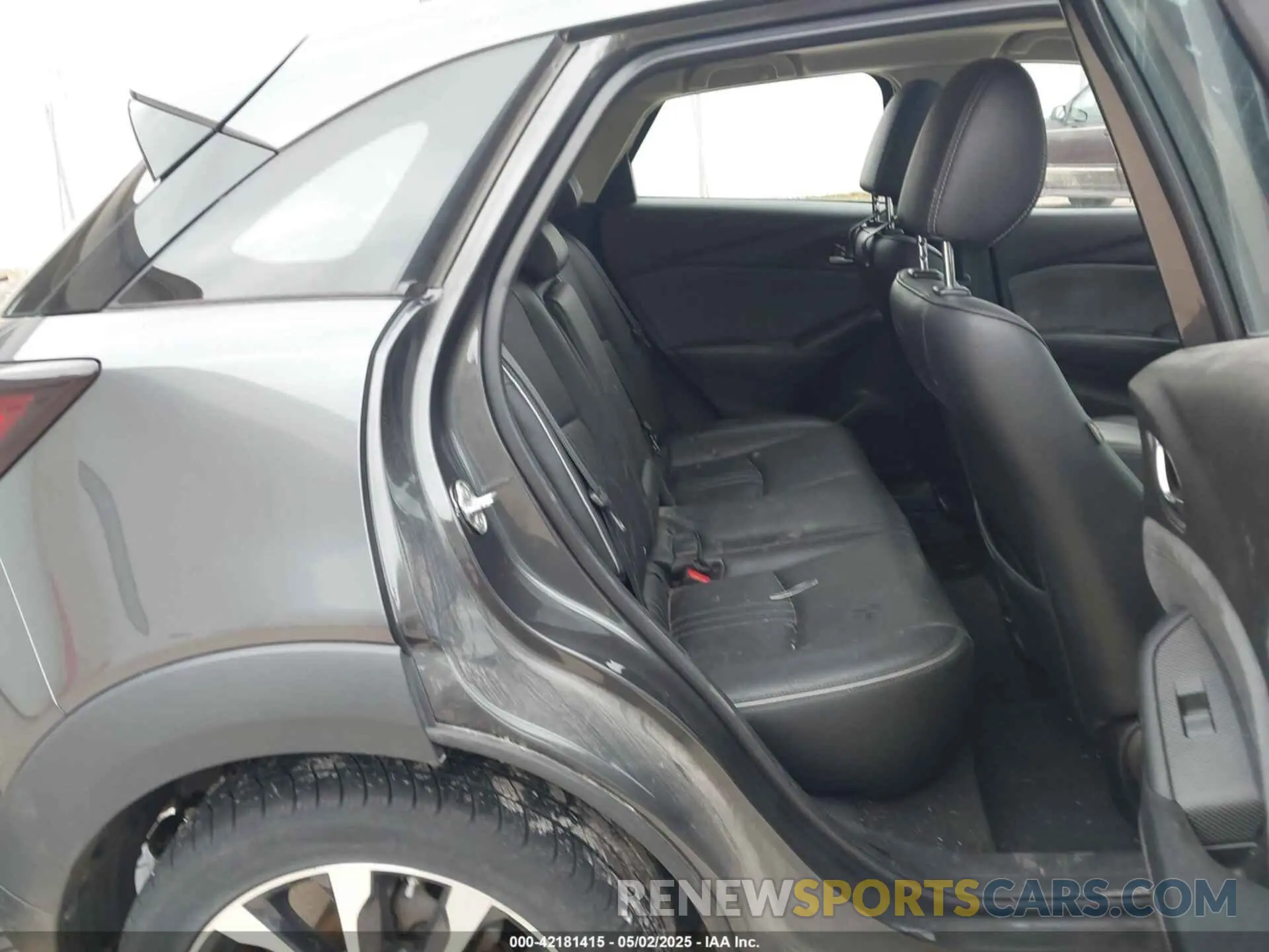 8 Фотография поврежденного автомобиля JM1DKFD72K0450239 MAZDA CX-3 2019