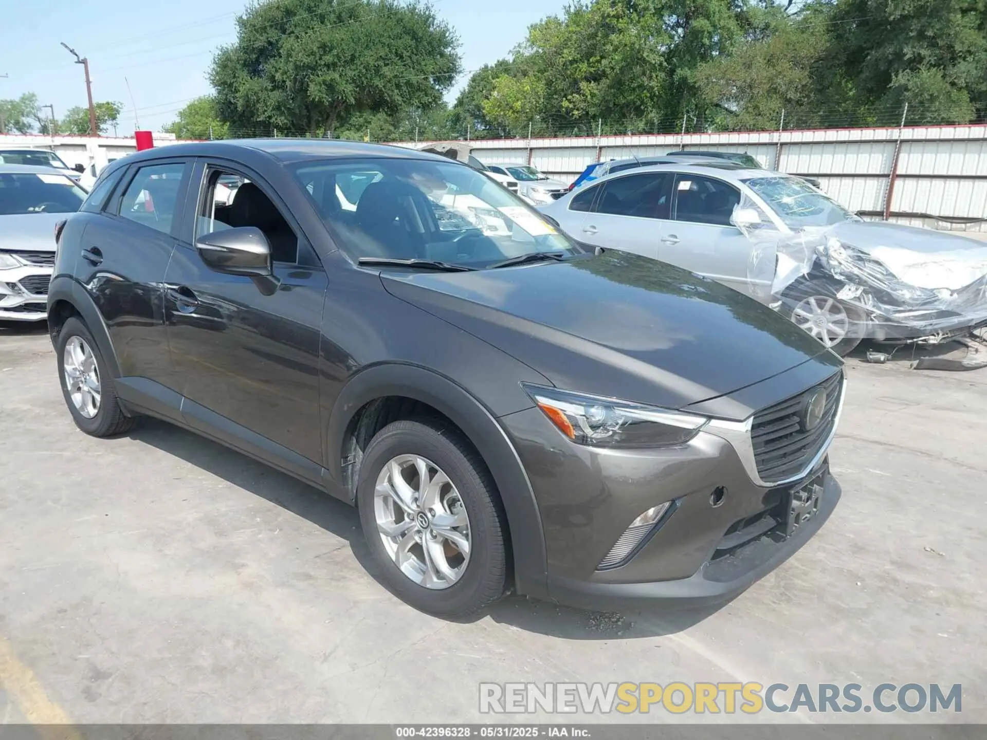 1 Photograph of a damaged car JM1DKDB71L1471411 MAZDA CX-3 2020