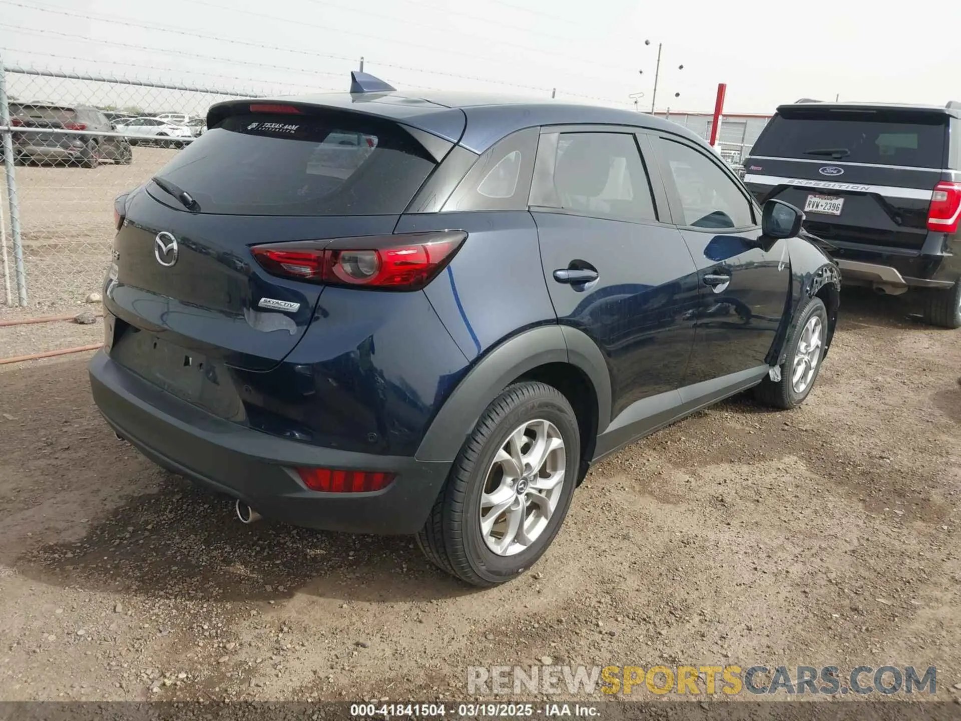 4 Photograph of a damaged car JM1DKDB76L1465765 MAZDA CX-3 2020