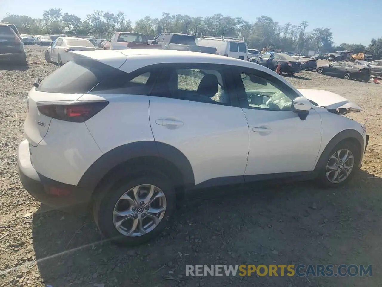 3 Photograph of a damaged car JM1DKDB79L1474363 MAZDA CX-3 2020