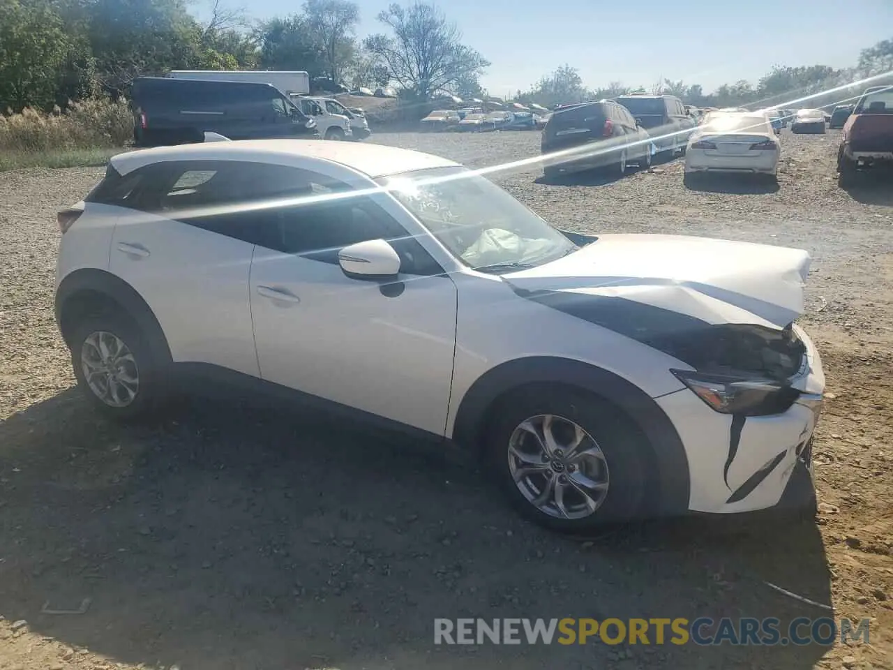 4 Photograph of a damaged car JM1DKDB79L1474363 MAZDA CX-3 2020