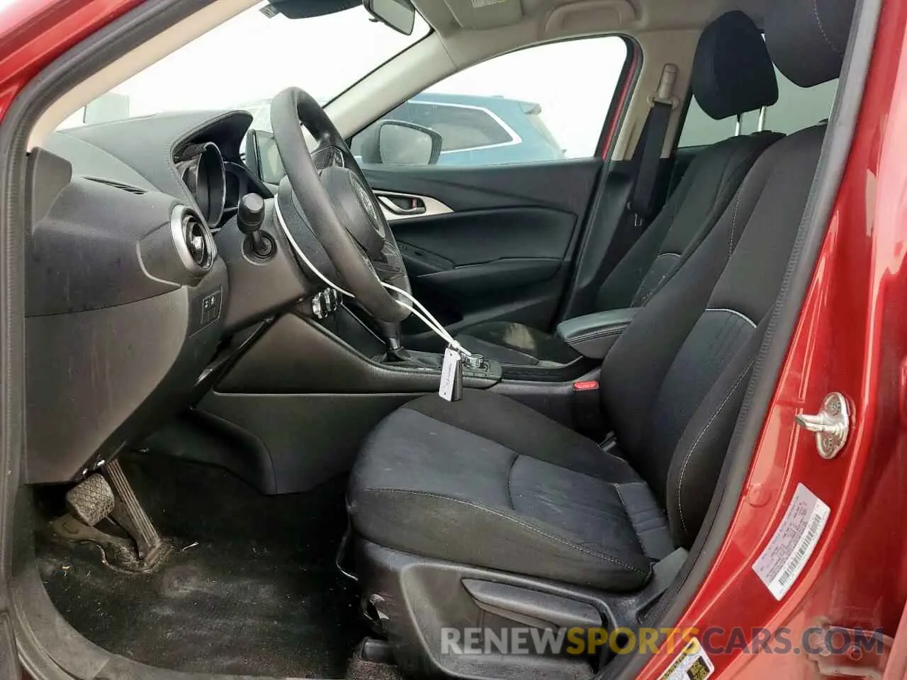 7 Photograph of a damaged car JM1DKFB73L1471664 MAZDA CX-3 2020