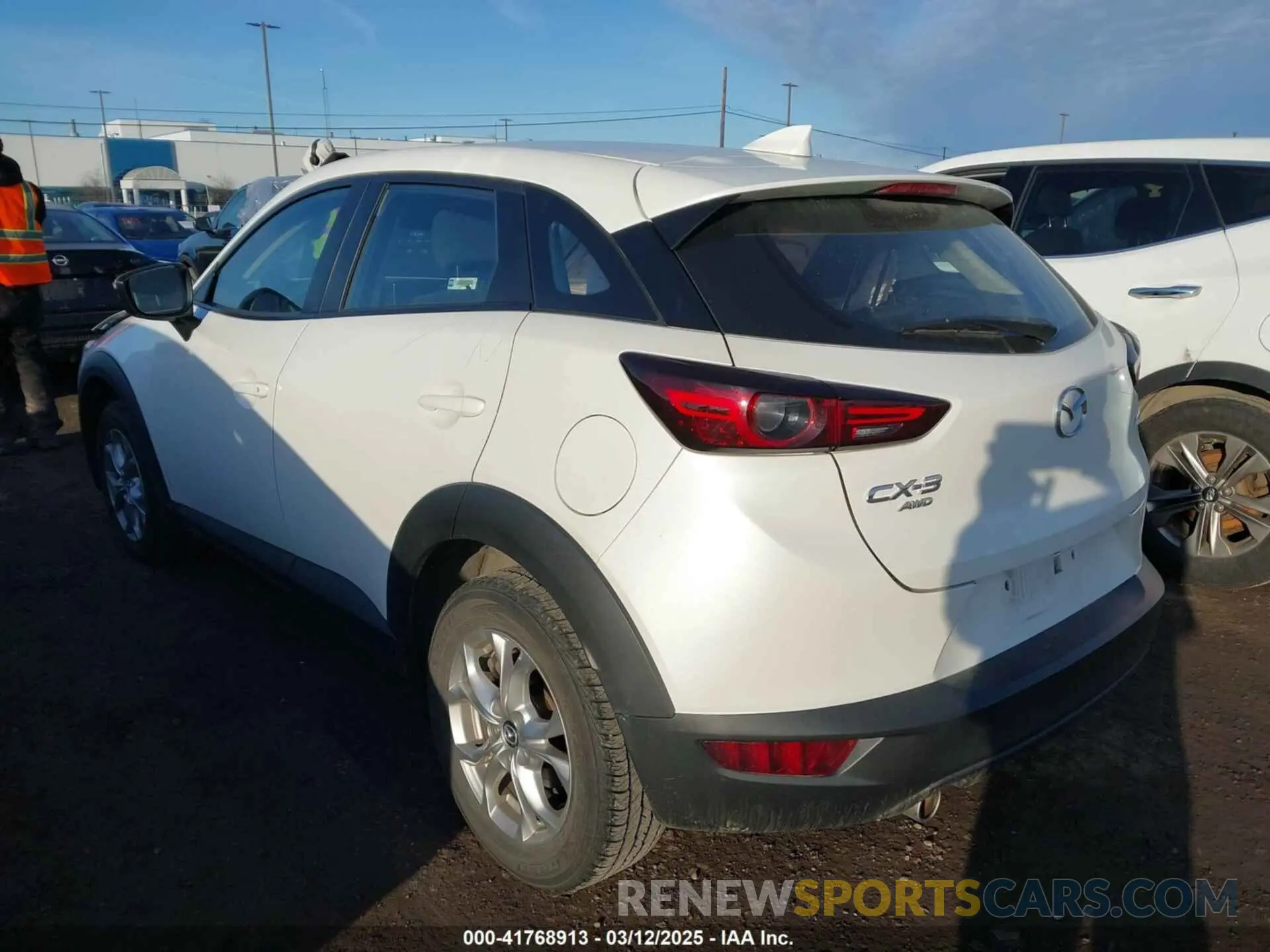 3 Фотография поврежденного автомобиля JM1DKFB79L1473323 MAZDA CX-3 2020