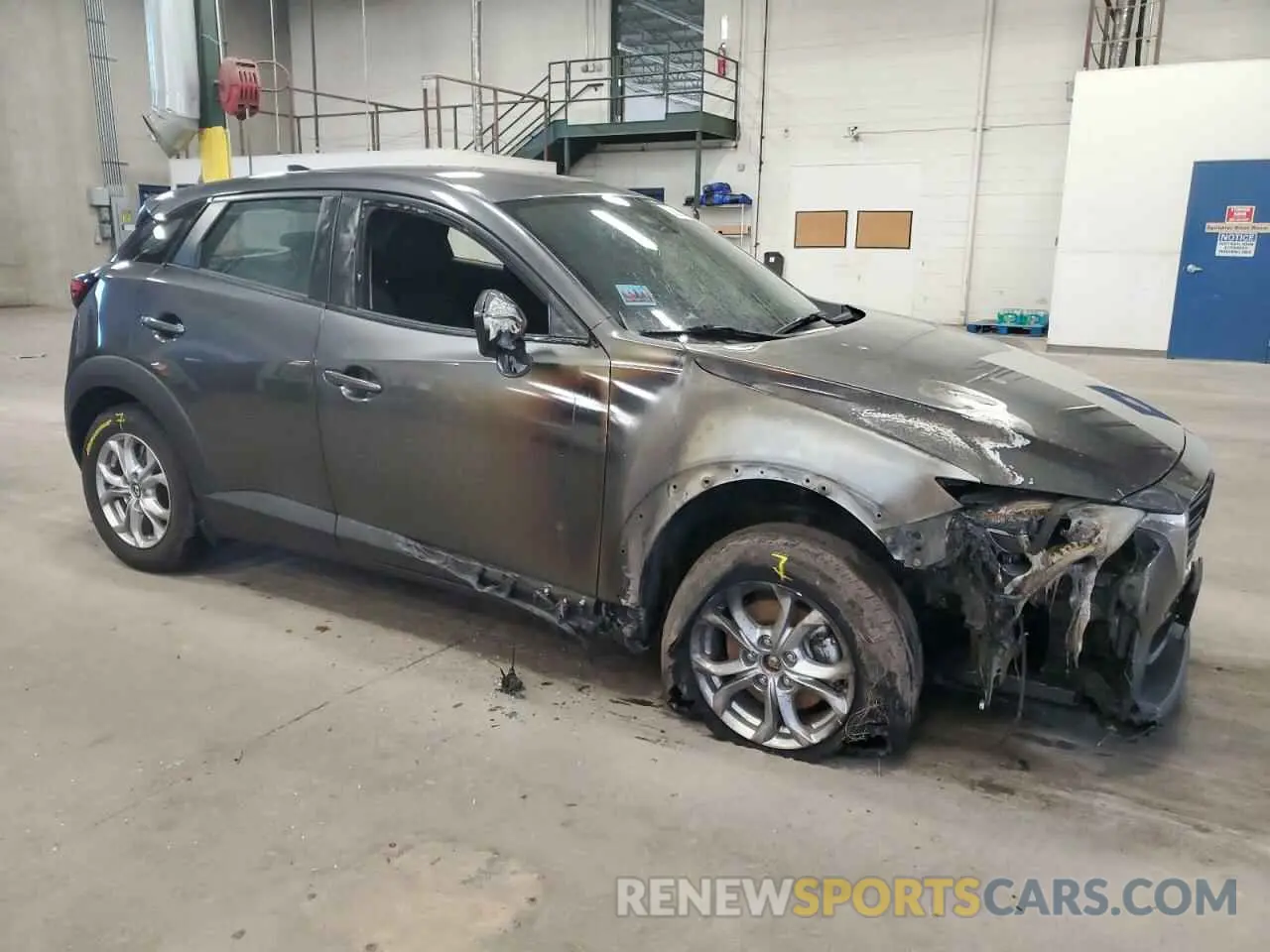 4 Photograph of a damaged car JM1DKFB73M1502915 MAZDA CX-3 2021