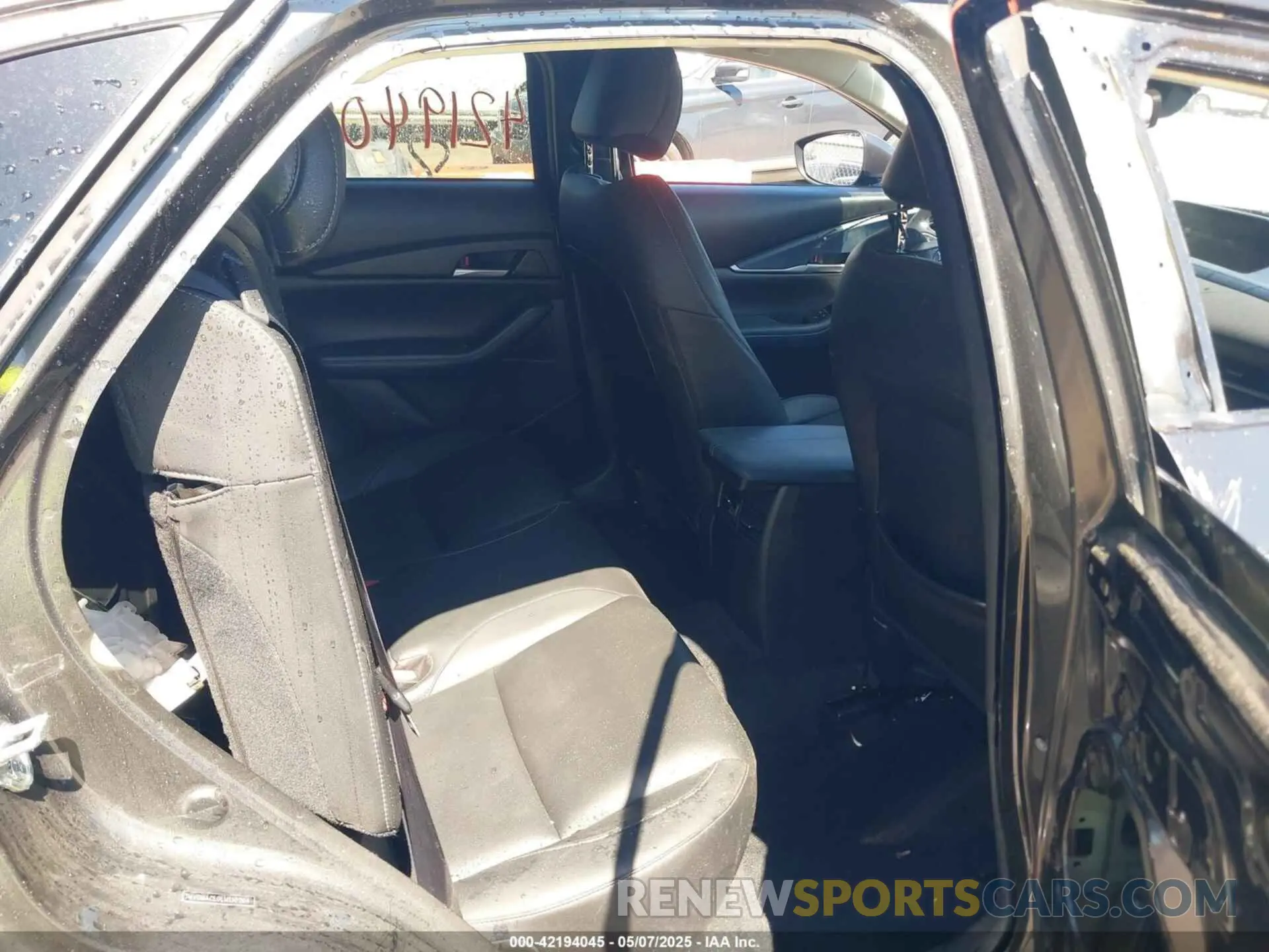8 Photograph of a damaged car 3MVDMACL0LM130264 MAZDA CX-30 2020