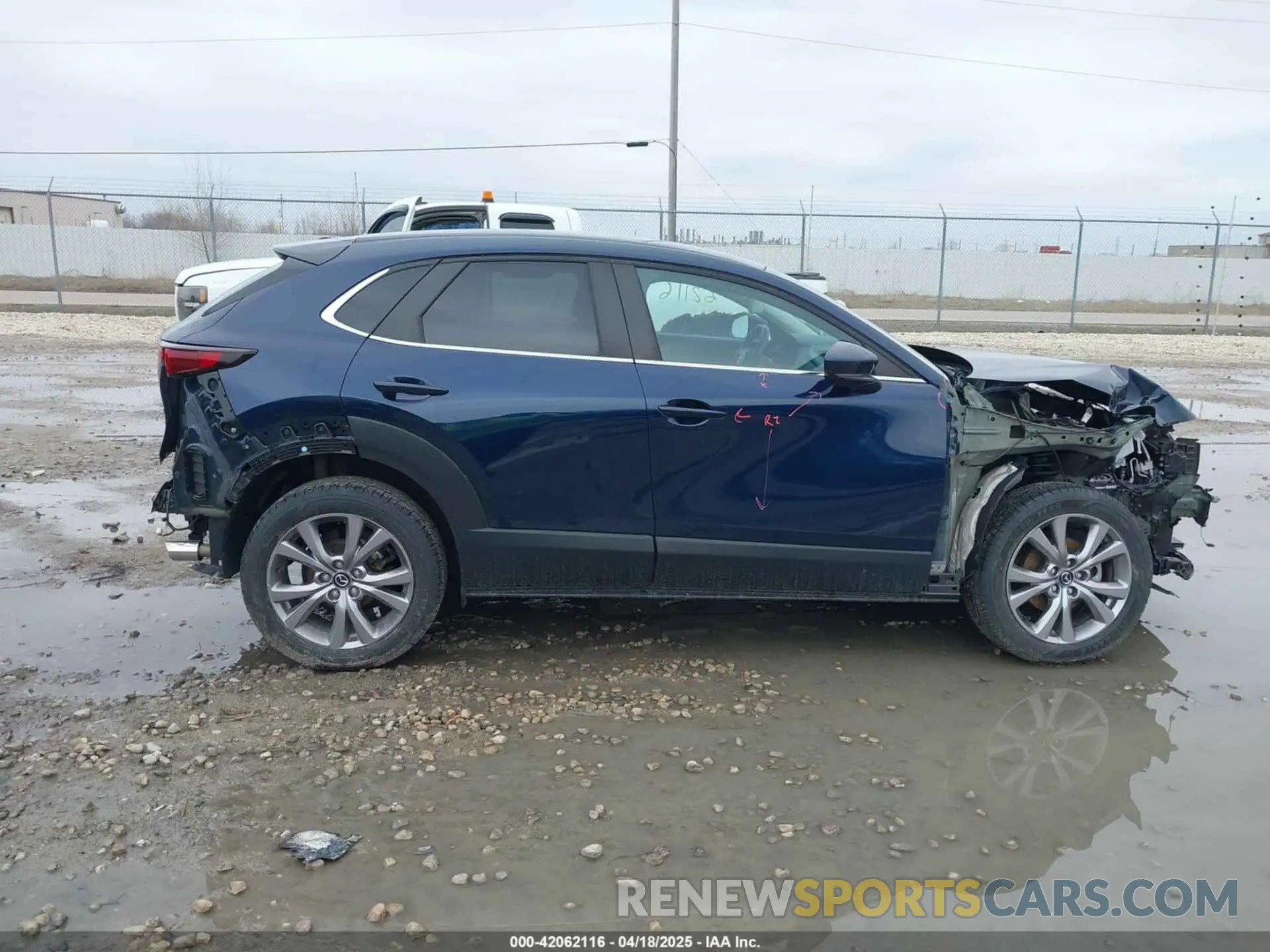 13 Фотография поврежденного автомобиля 3MVDMACLXLM114928 MAZDA CX-30 2020