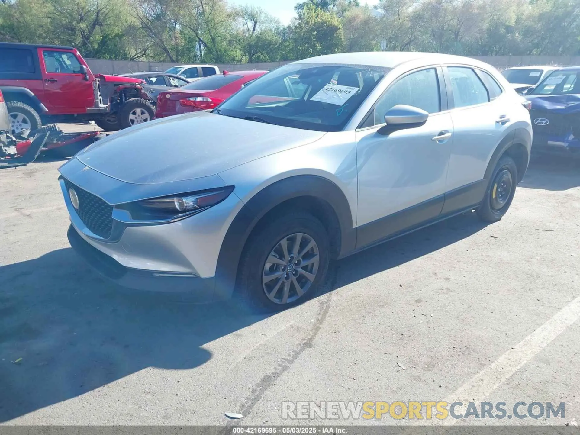 2 Photograph of a damaged car 3MVDMBBL0LM122463 MAZDA CX-30 2020