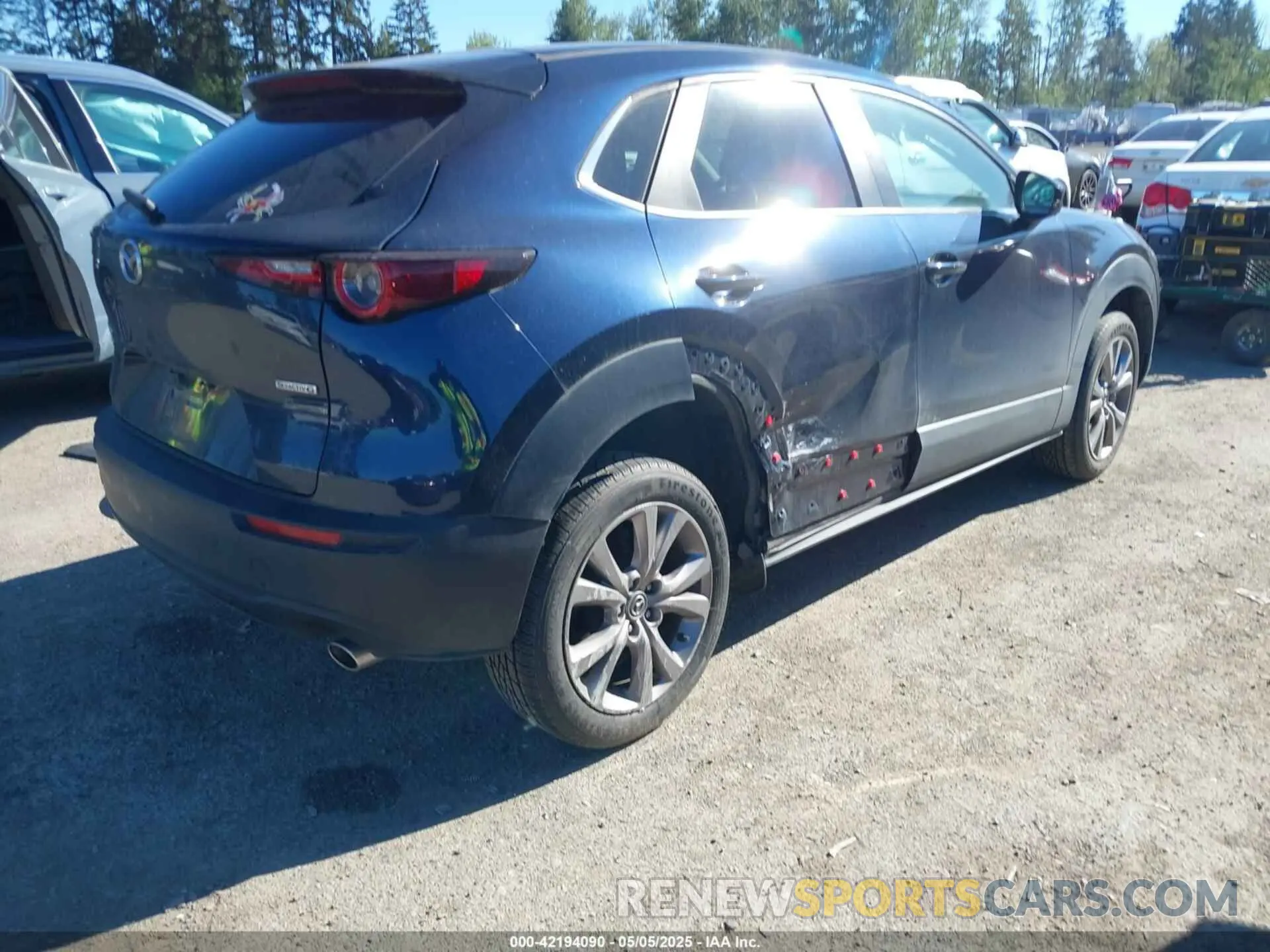 4 Фотография поврежденного автомобиля 3MVDMBCL4LM140110 MAZDA CX-30 2020