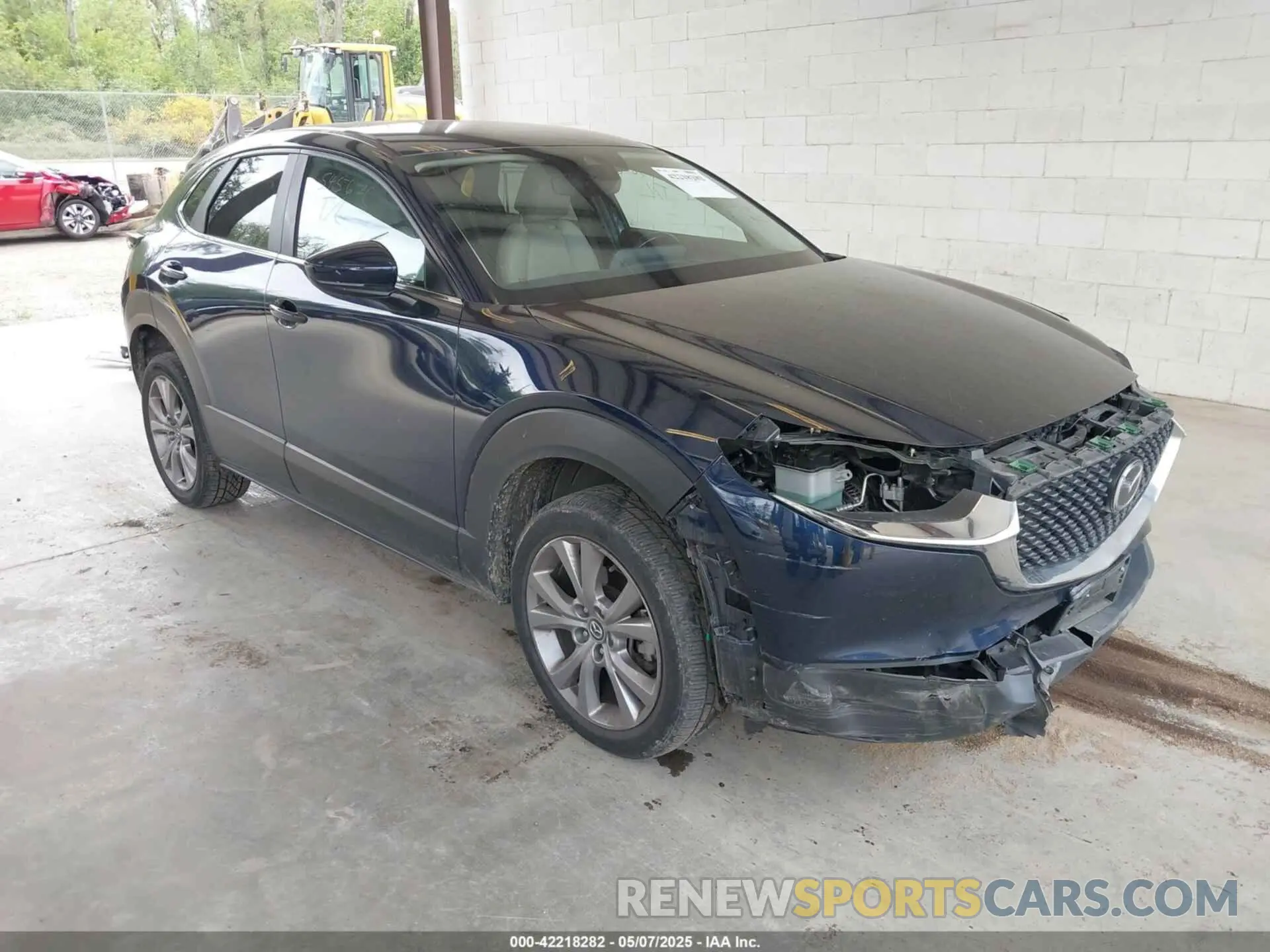 1 Photograph of a damaged car 3MVDMBCL8LM133368 MAZDA CX-30 2020