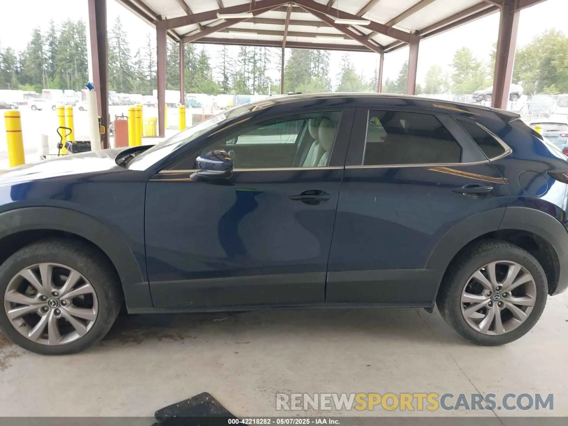 15 Photograph of a damaged car 3MVDMBCL8LM133368 MAZDA CX-30 2020