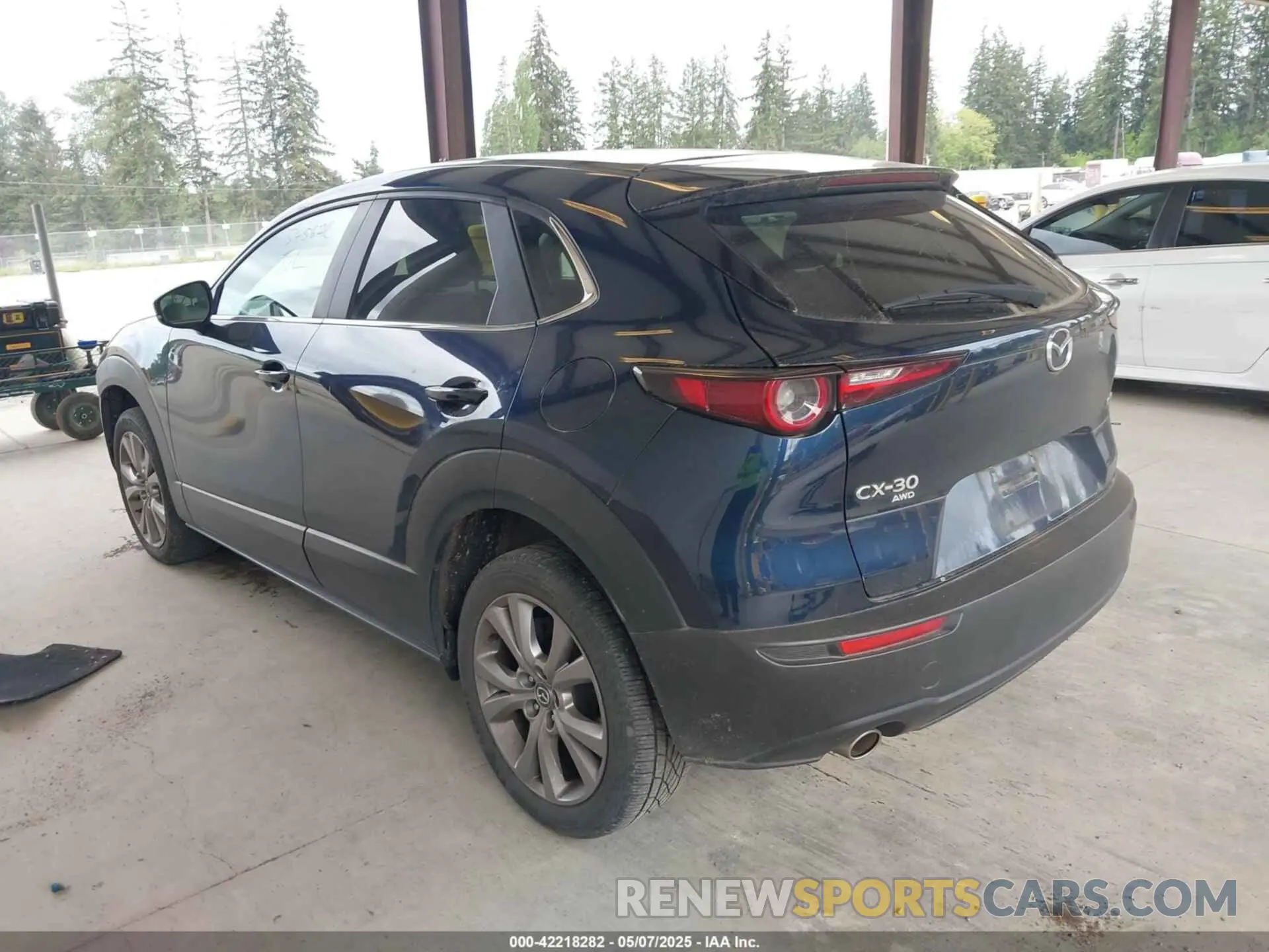 3 Photograph of a damaged car 3MVDMBCL8LM133368 MAZDA CX-30 2020
