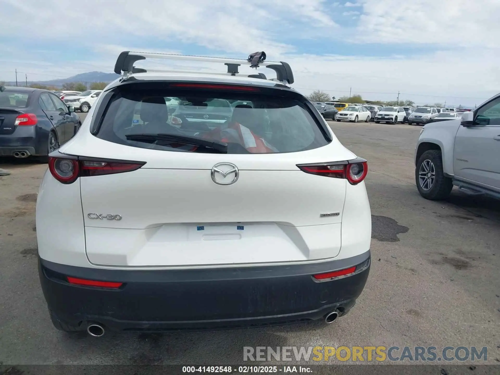 17 Photograph of a damaged car 3MVDMAAL8MM226728 MAZDA CX-30 2021