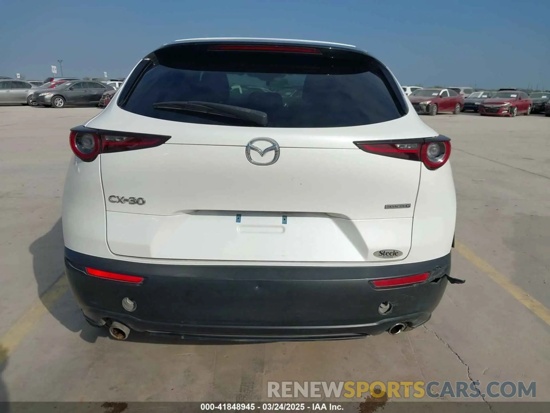 17 Photograph of a damaged car 3MVDMABL1MM248505 MAZDA CX-30 2021