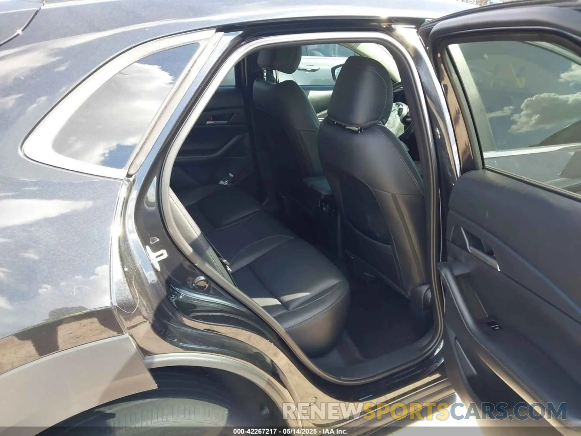 8 Фотография поврежденного автомобиля 3MVDMABL1MM251761 MAZDA CX-30 2021