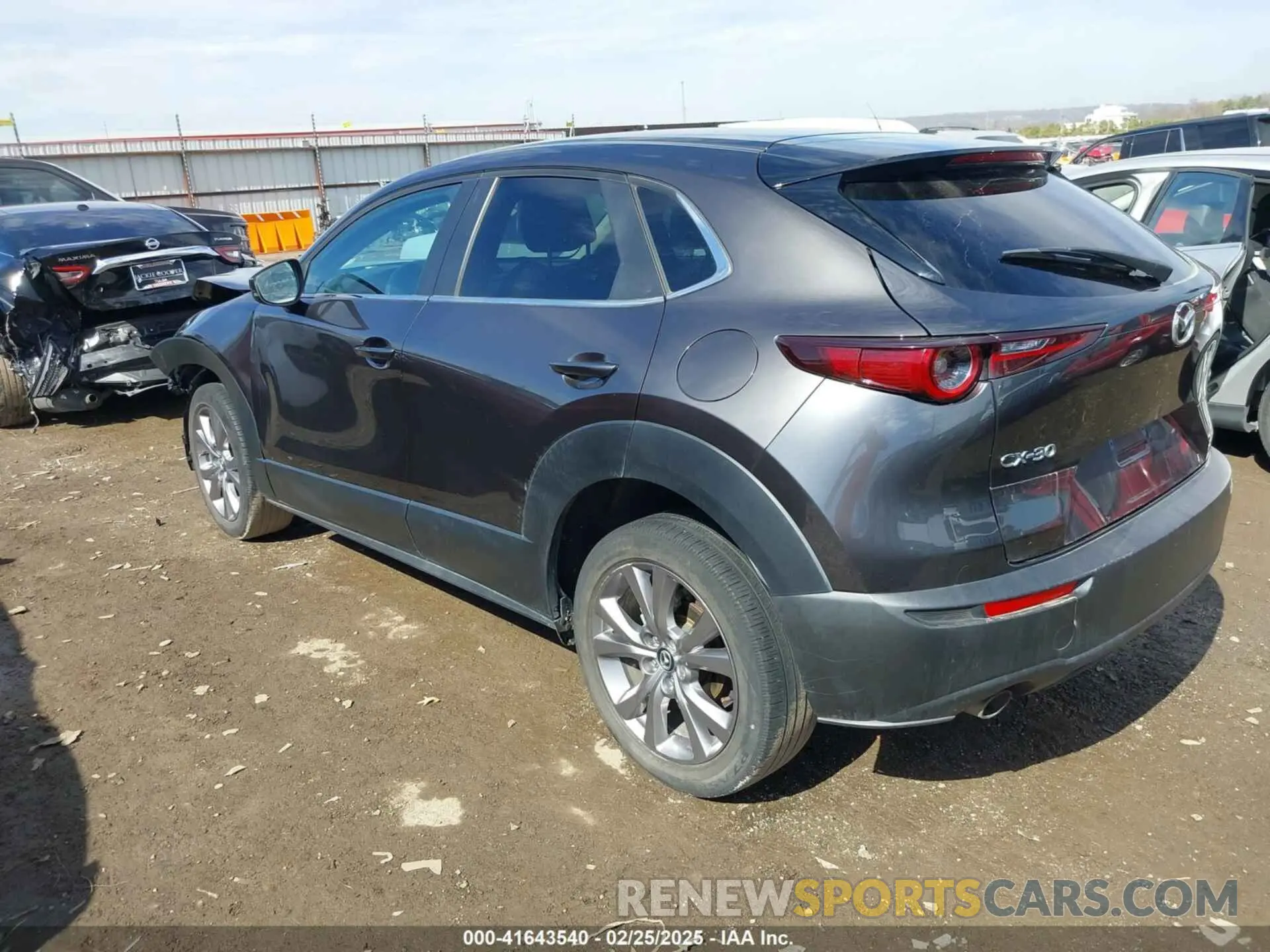 3 Фотография поврежденного автомобиля 3MVDMABL2MM220311 MAZDA CX-30 2021