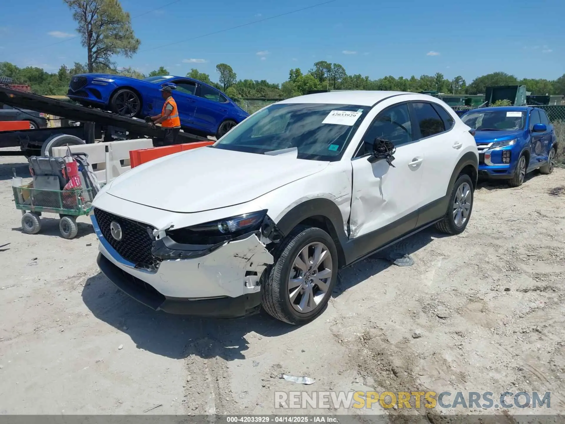 2 Фотография поврежденного автомобиля 3MVDMABL3MM232497 MAZDA CX-30 2021
