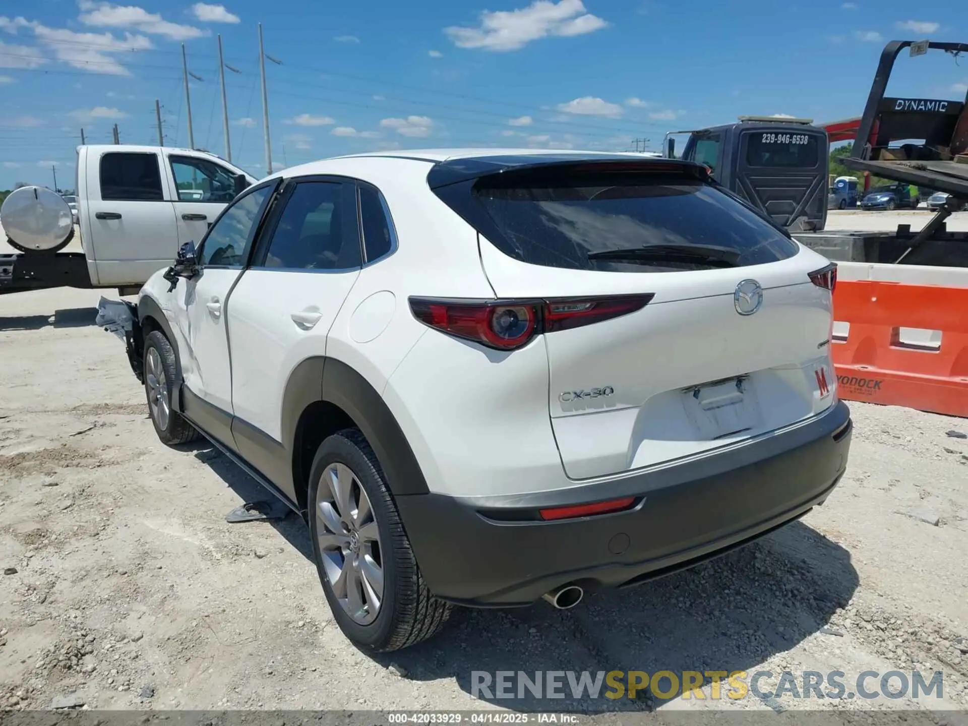 3 Фотография поврежденного автомобиля 3MVDMABL3MM232497 MAZDA CX-30 2021