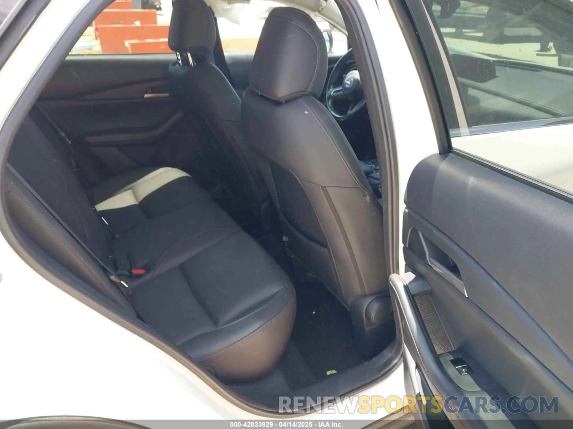 8 Фотография поврежденного автомобиля 3MVDMABL3MM232497 MAZDA CX-30 2021