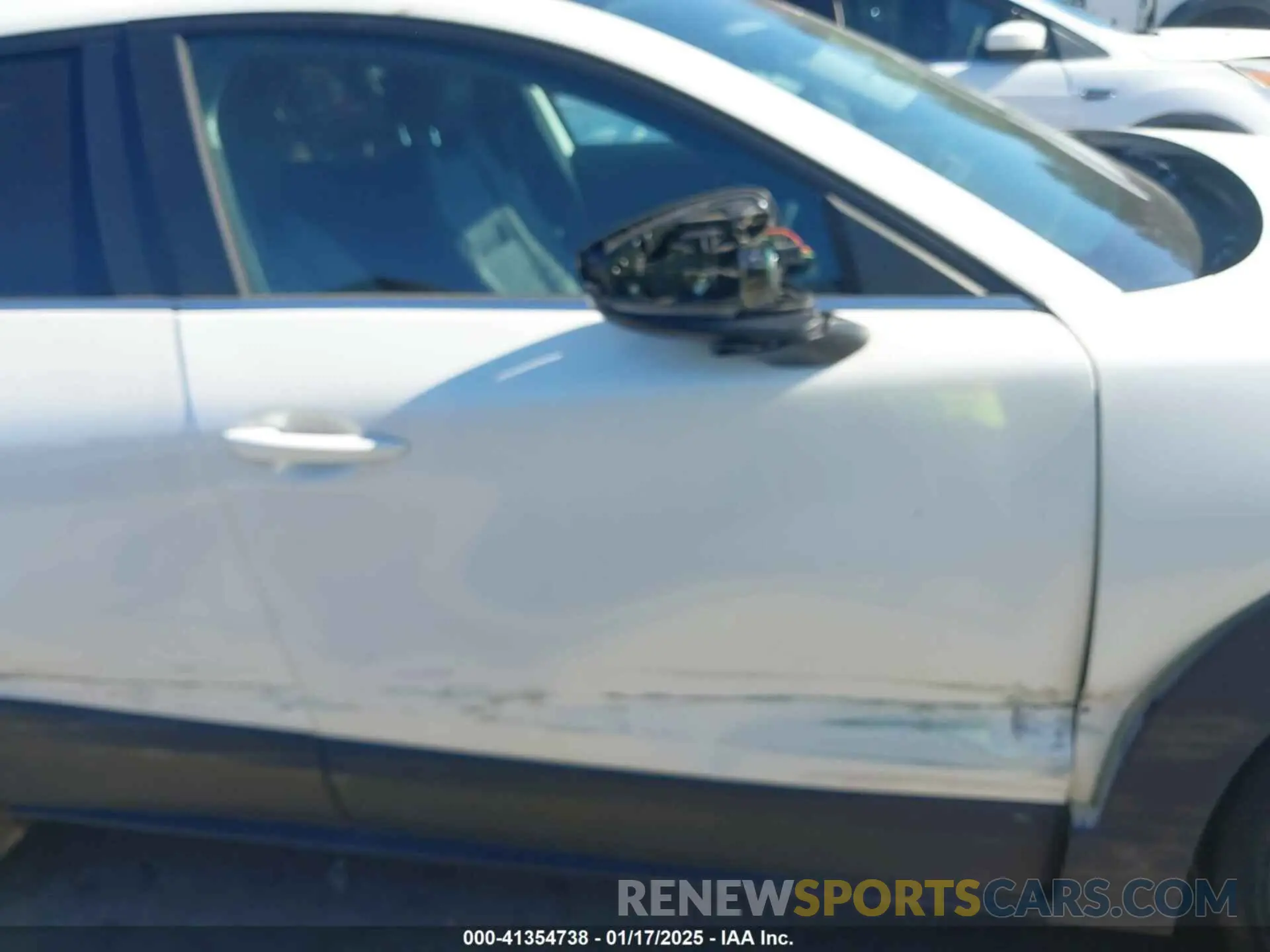 18 Фотография поврежденного автомобиля 3MVDMABL3MM239692 MAZDA CX-30 2021