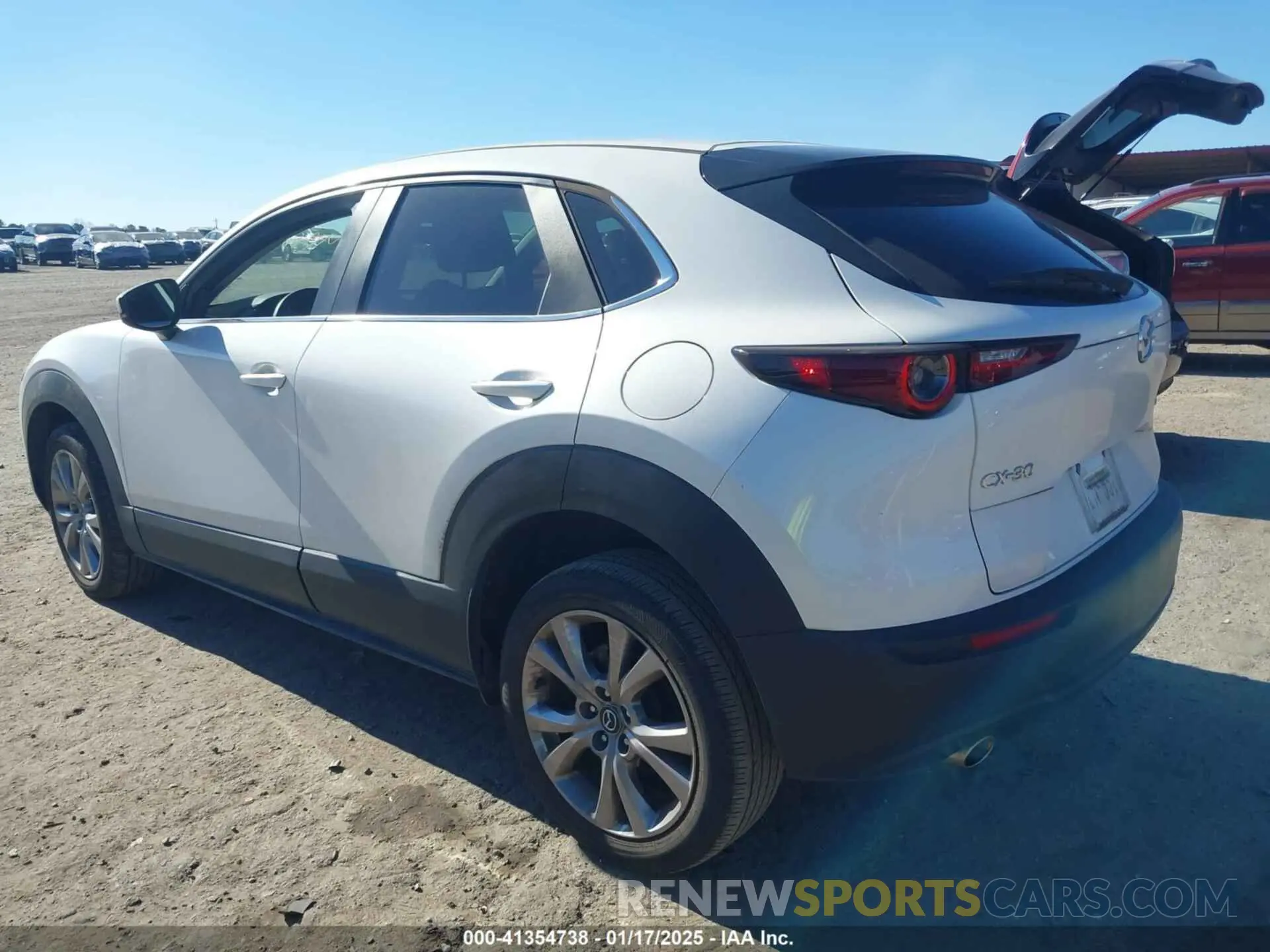 3 Фотография поврежденного автомобиля 3MVDMABL3MM239692 MAZDA CX-30 2021