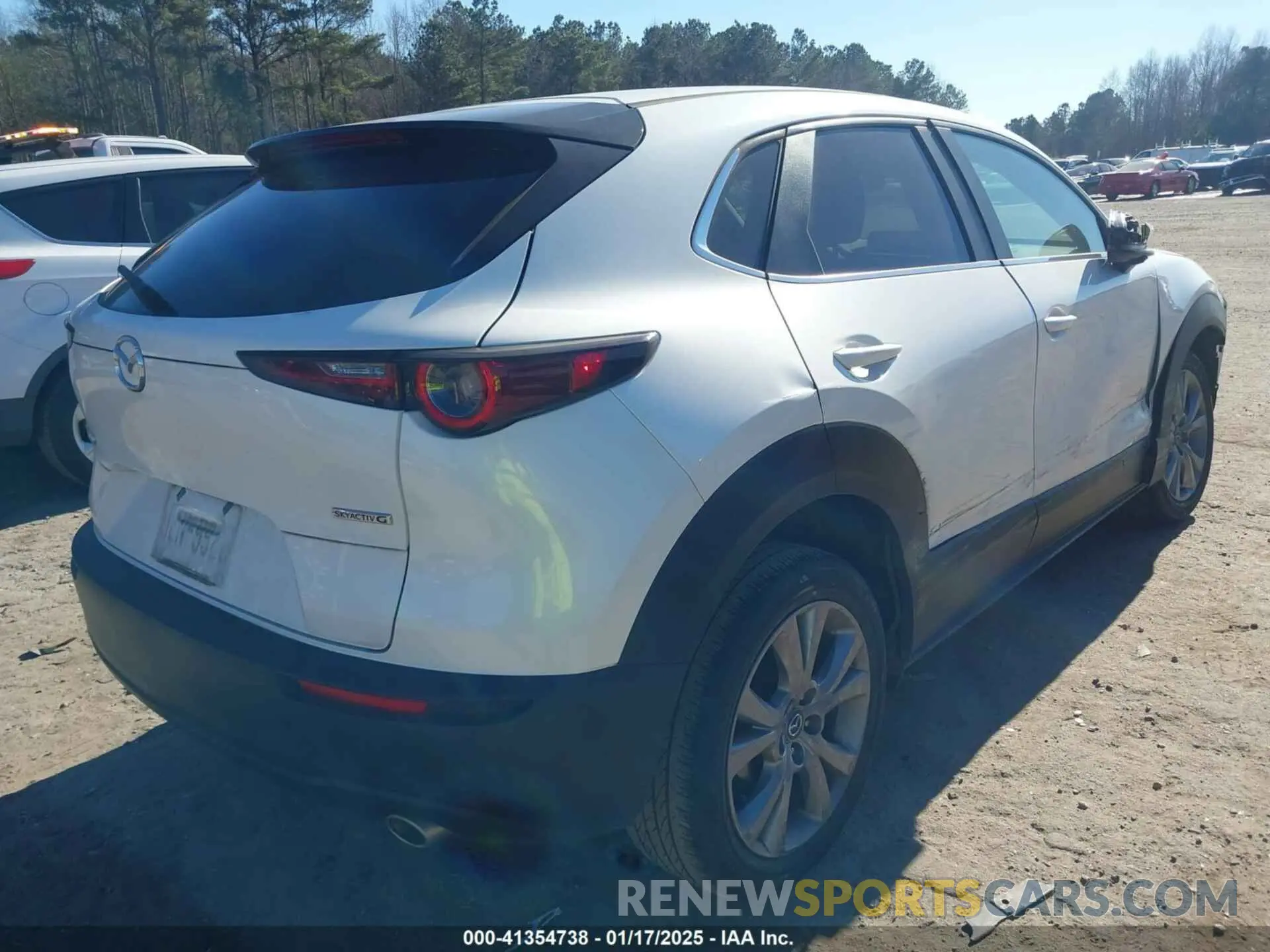 4 Фотография поврежденного автомобиля 3MVDMABL3MM239692 MAZDA CX-30 2021