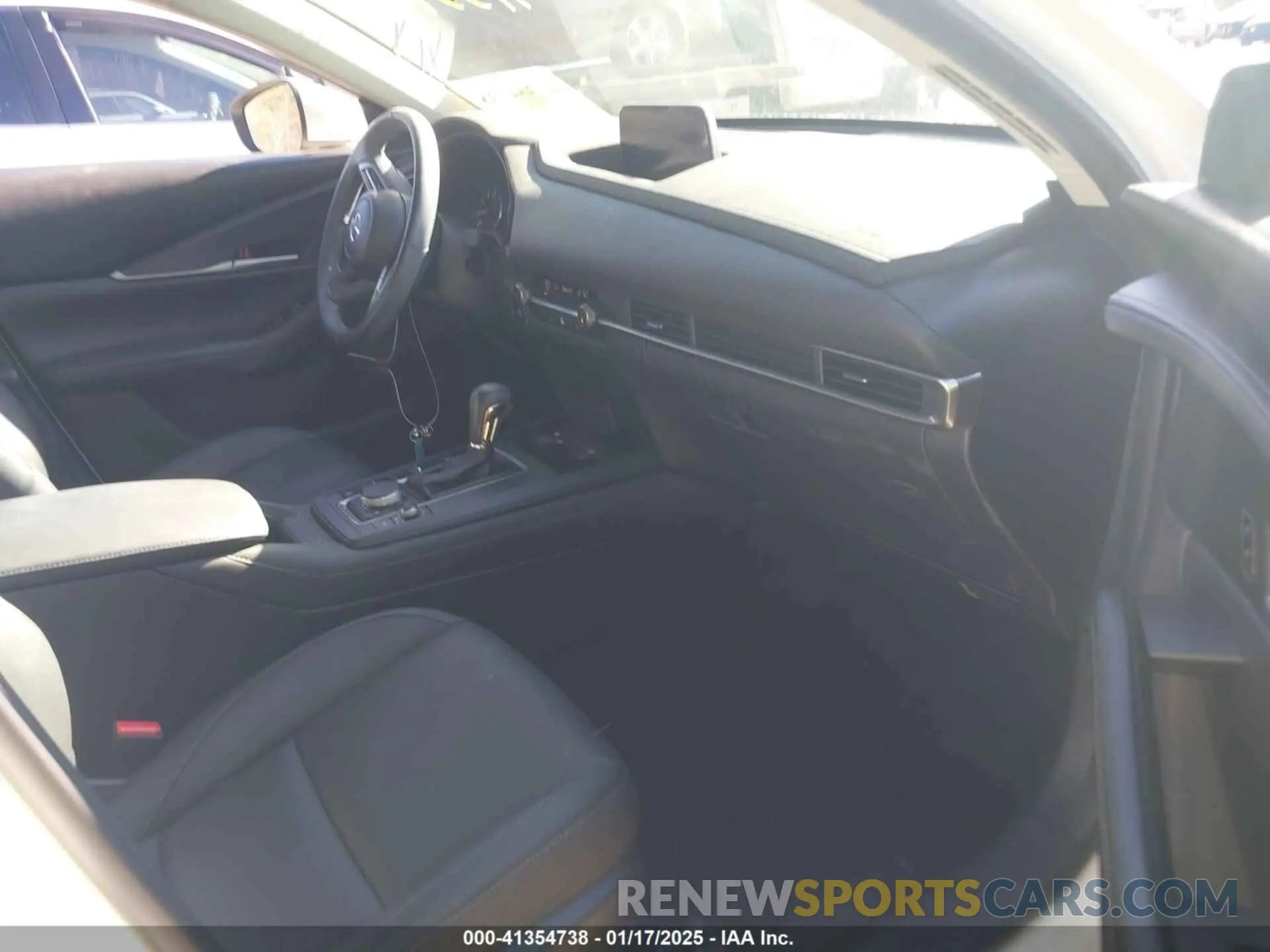 5 Фотография поврежденного автомобиля 3MVDMABL3MM239692 MAZDA CX-30 2021