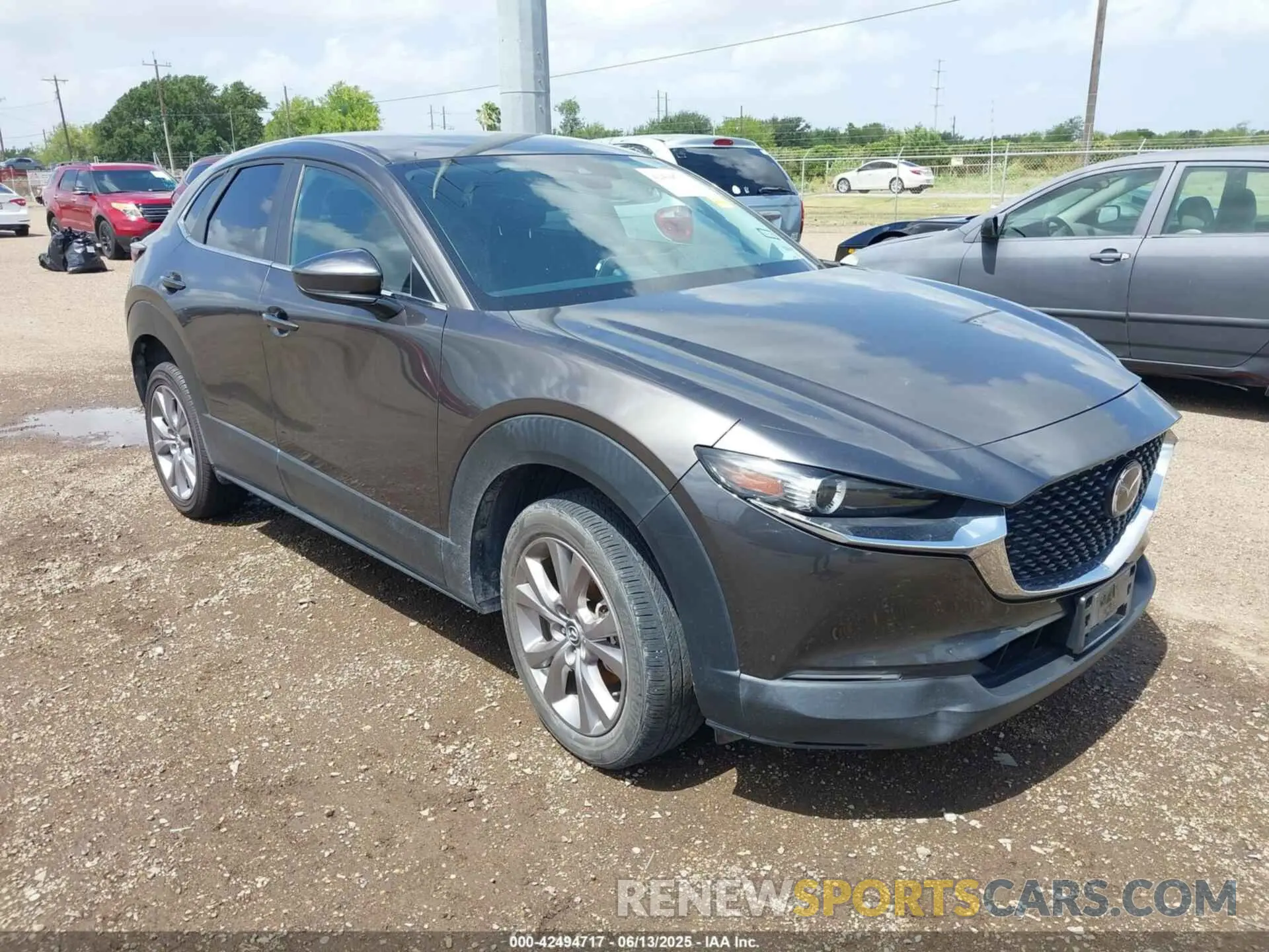 1 Photograph of a damaged car 3MVDMABL7MM221566 MAZDA CX-30 2021